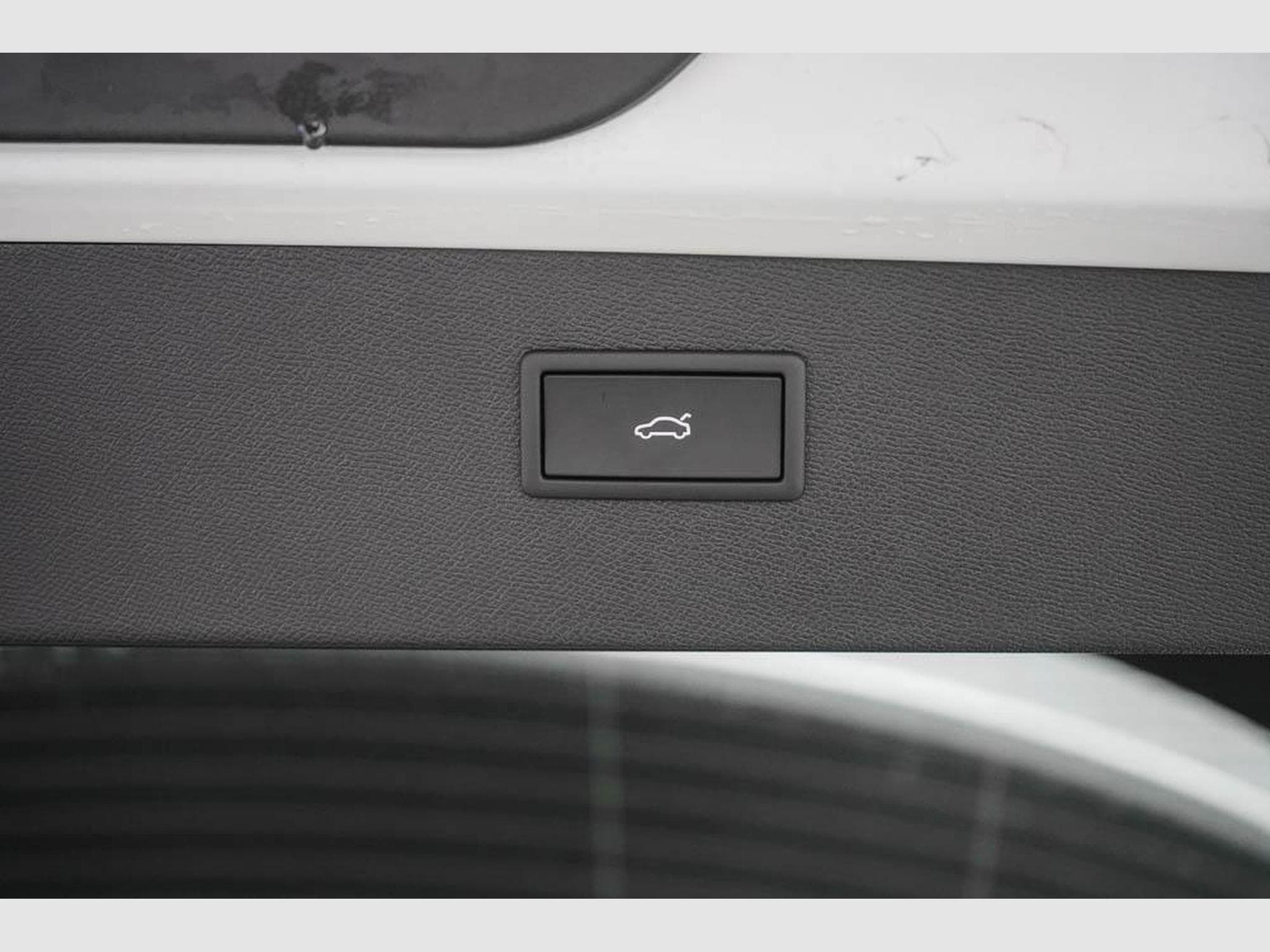 Cupra Formentor 1,5 eTSI DSG (2025) - Photo 20