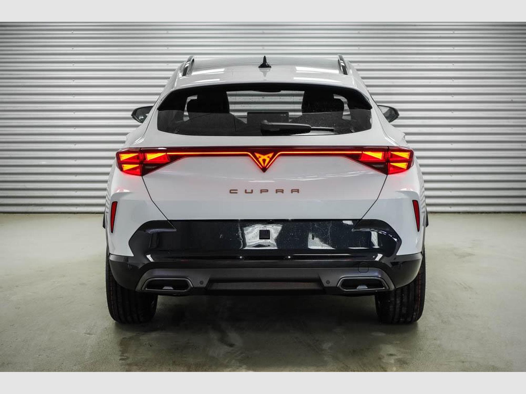 Cupra Formentor 1,5 eTSI DSG (2025) - Photo 3