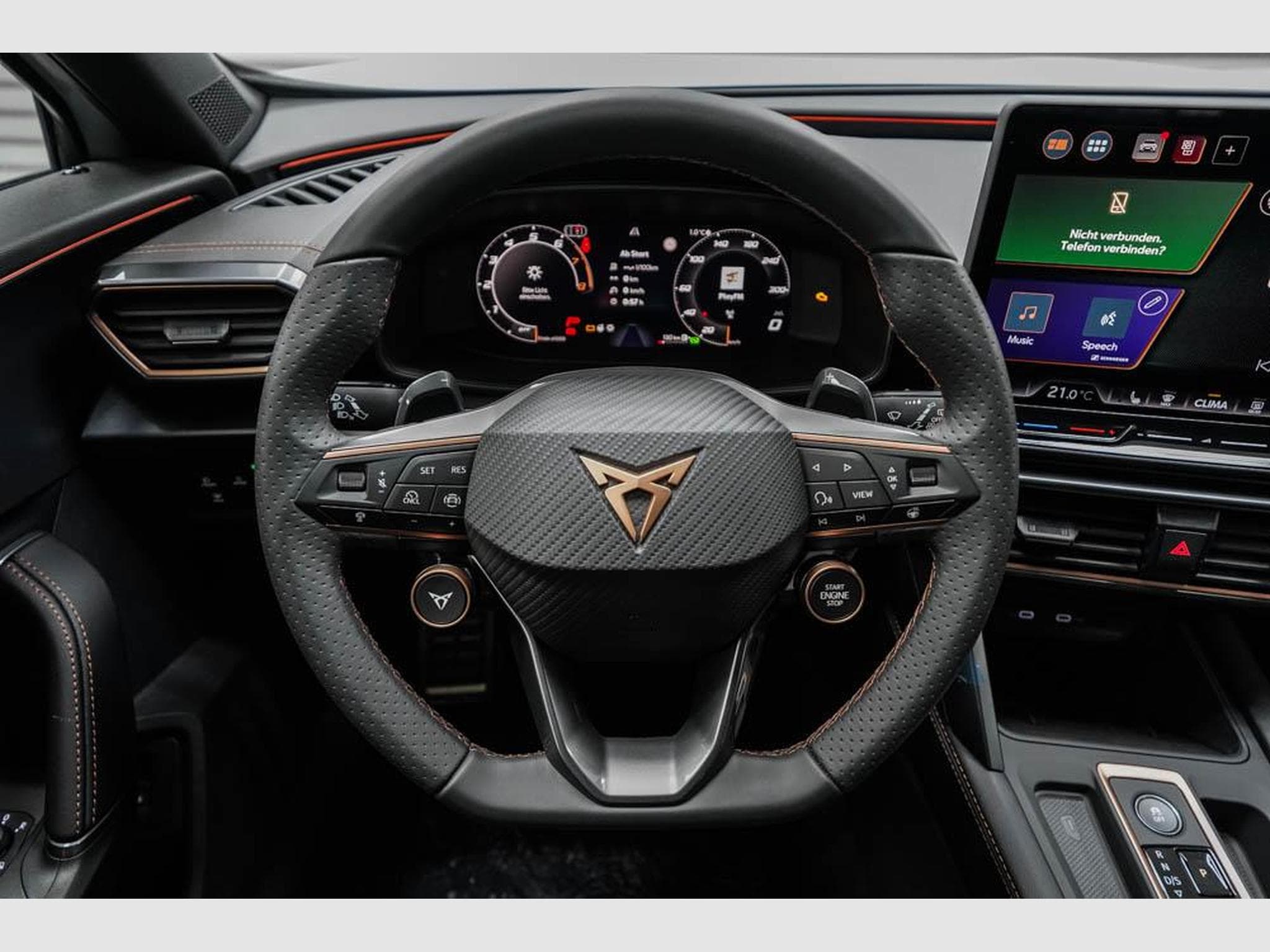 Cupra Formentor 1,5 eTSI DSG (2025) - Photo 8