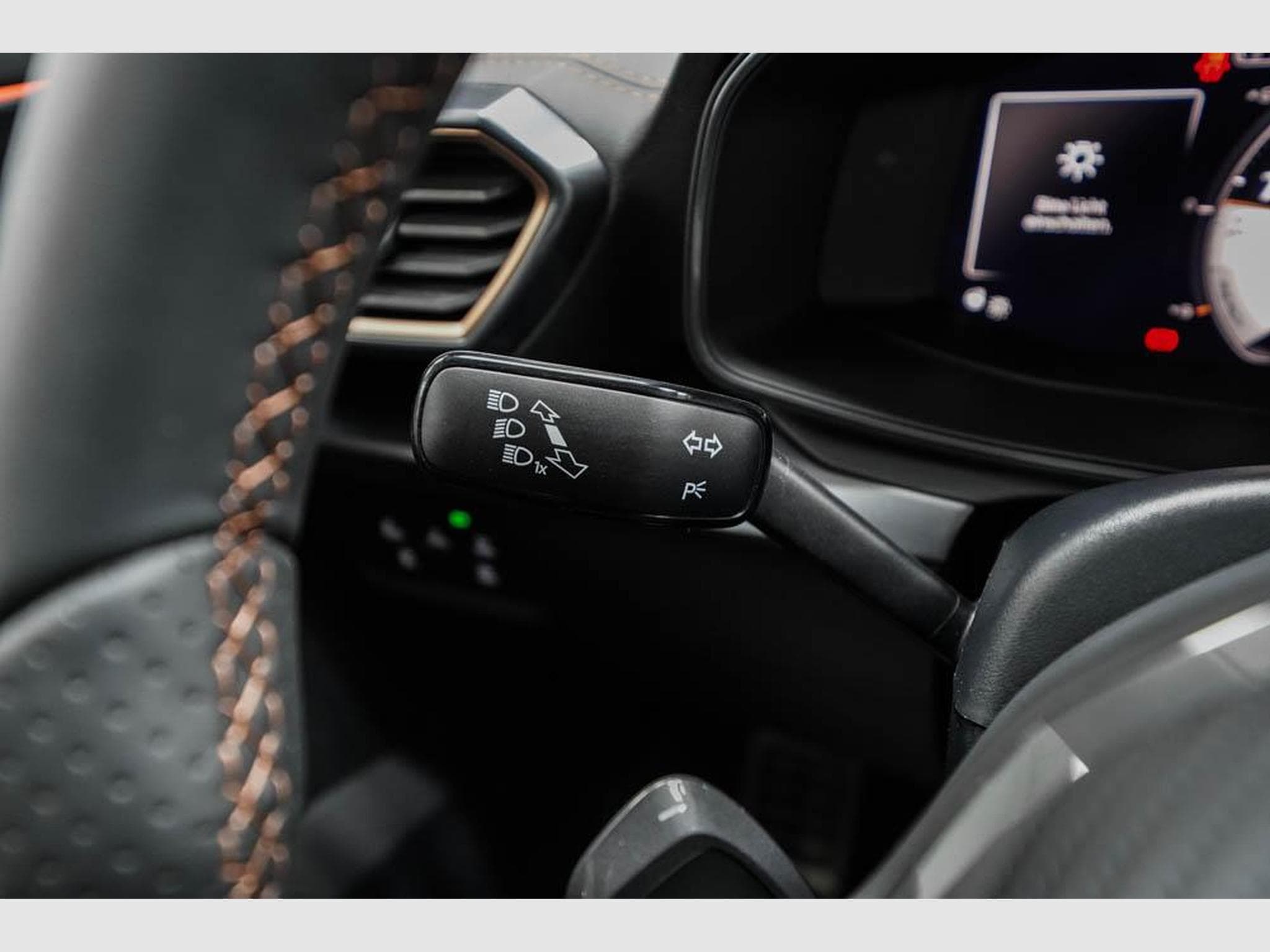 Cupra Formentor 1,5 eTSI DSG (2026) - Photo 10