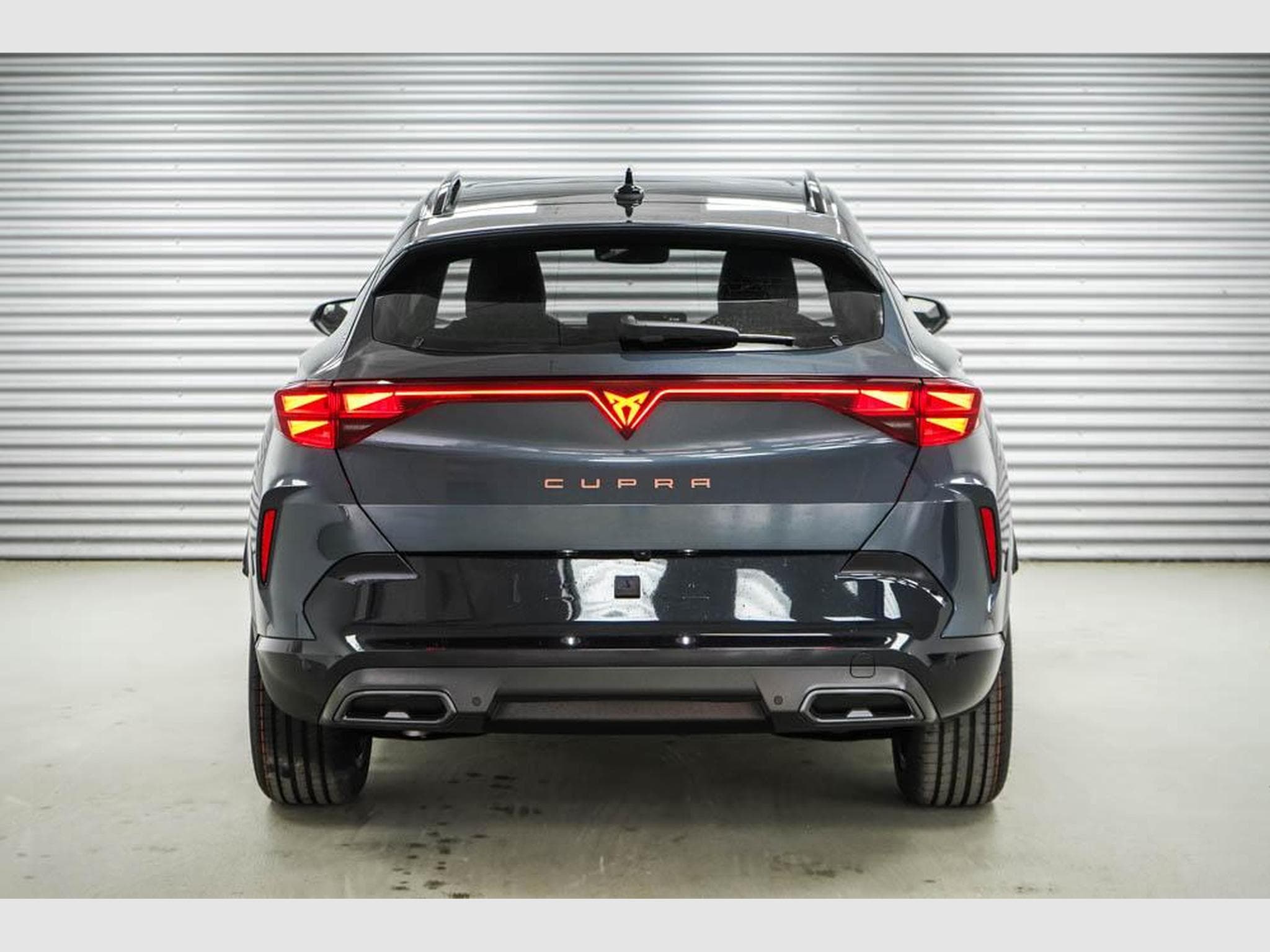 Cupra Formentor 1,5 eTSI DSG (2026) - Photo 4