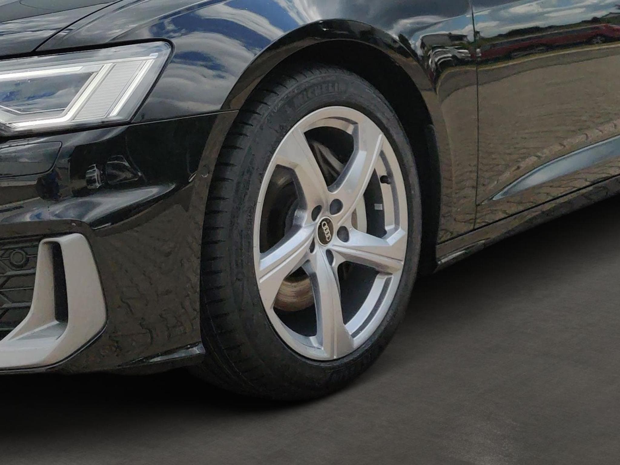 Audi A6 Avant S-line 50 (2024) - Photo 6