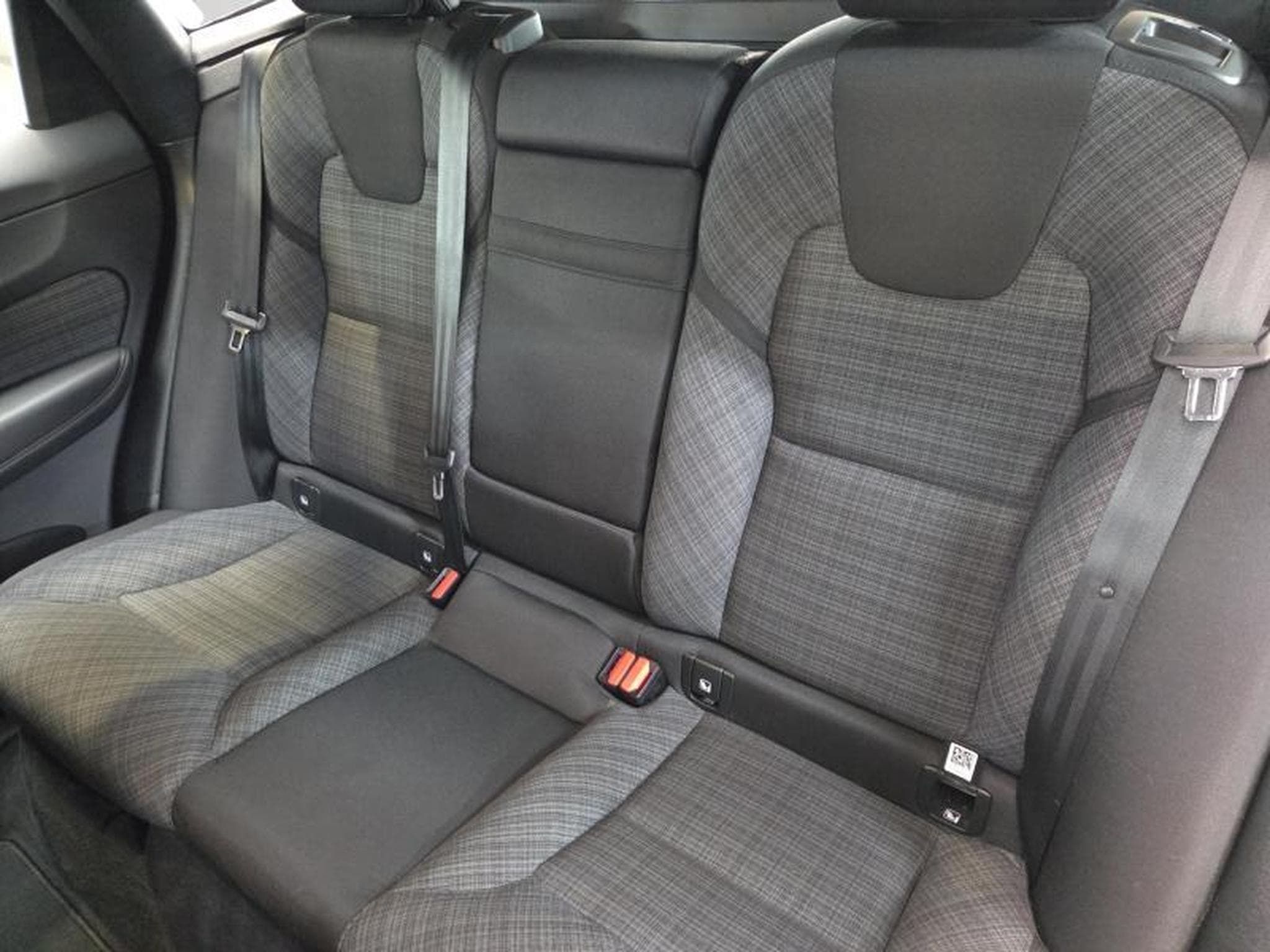 Volvo XC60 B4 Core /  Essence (2023) - Photo 13