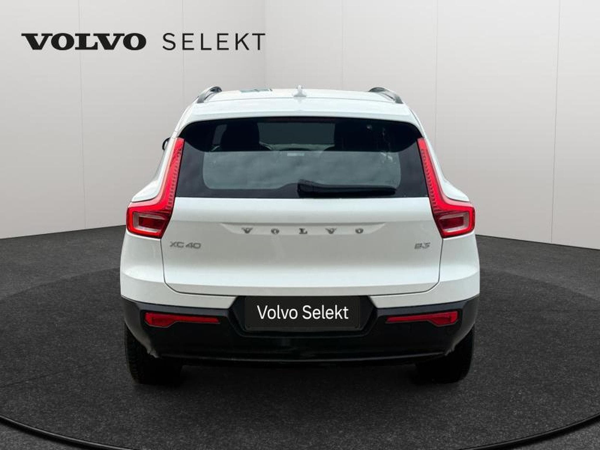 Volvo XC40 B3 Plus Dark / Essence (2025) - Photo 6