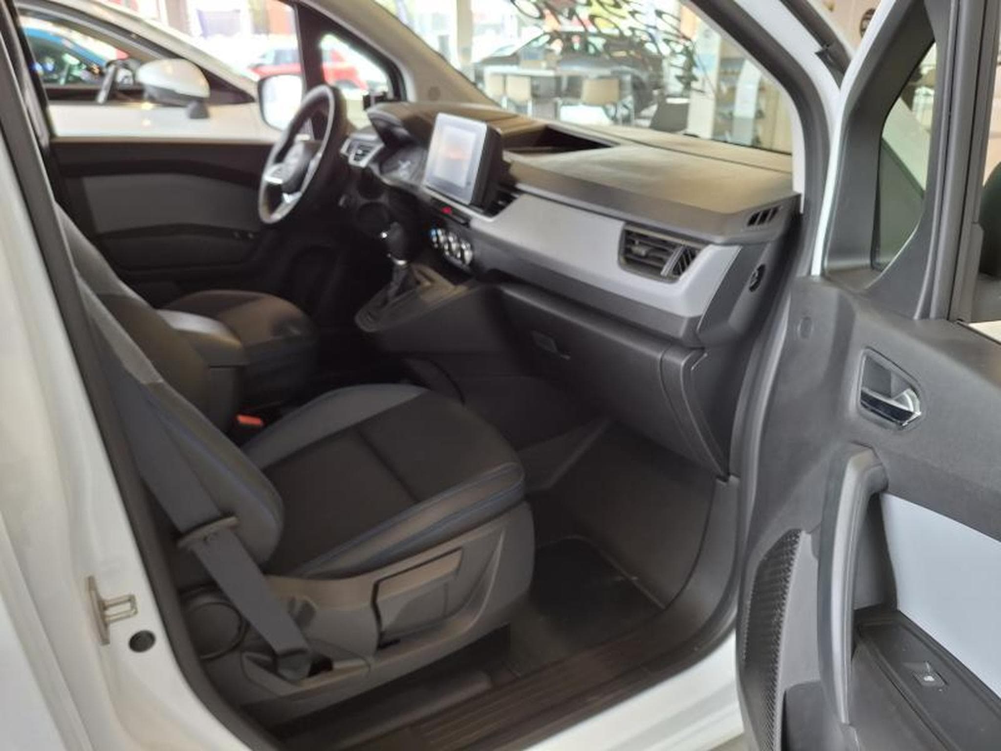 Nissan Townstar VAN EV N-Connecta L1H1 (2025) - Foto 9