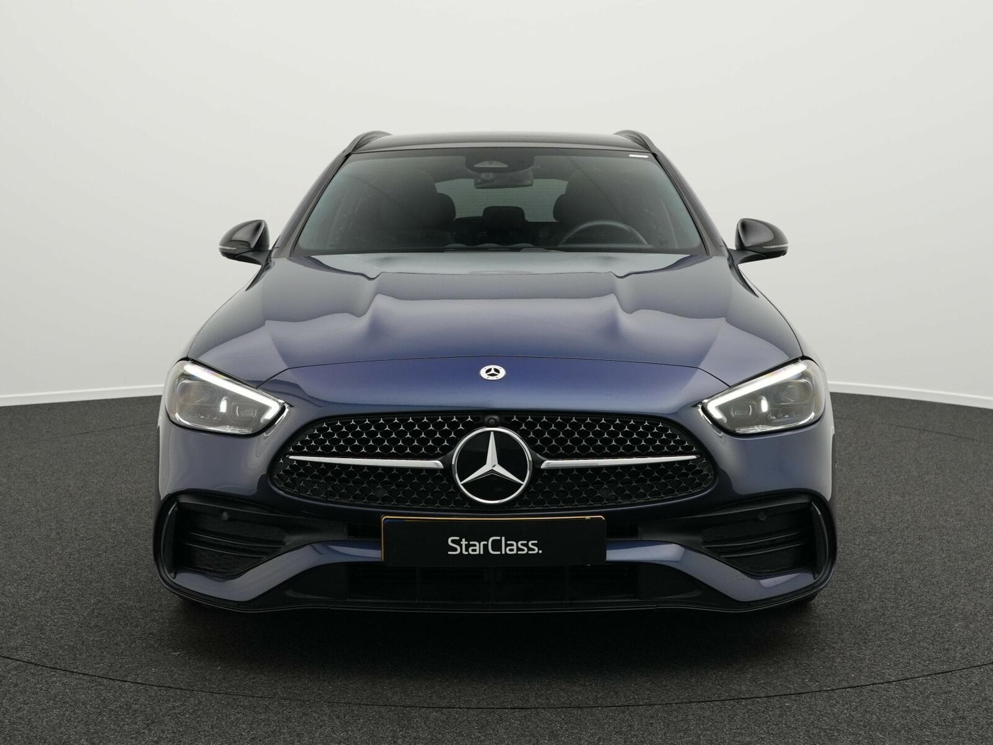 Mercedes C 220 d T-Modell AMG-Line (2024) - Photo 2