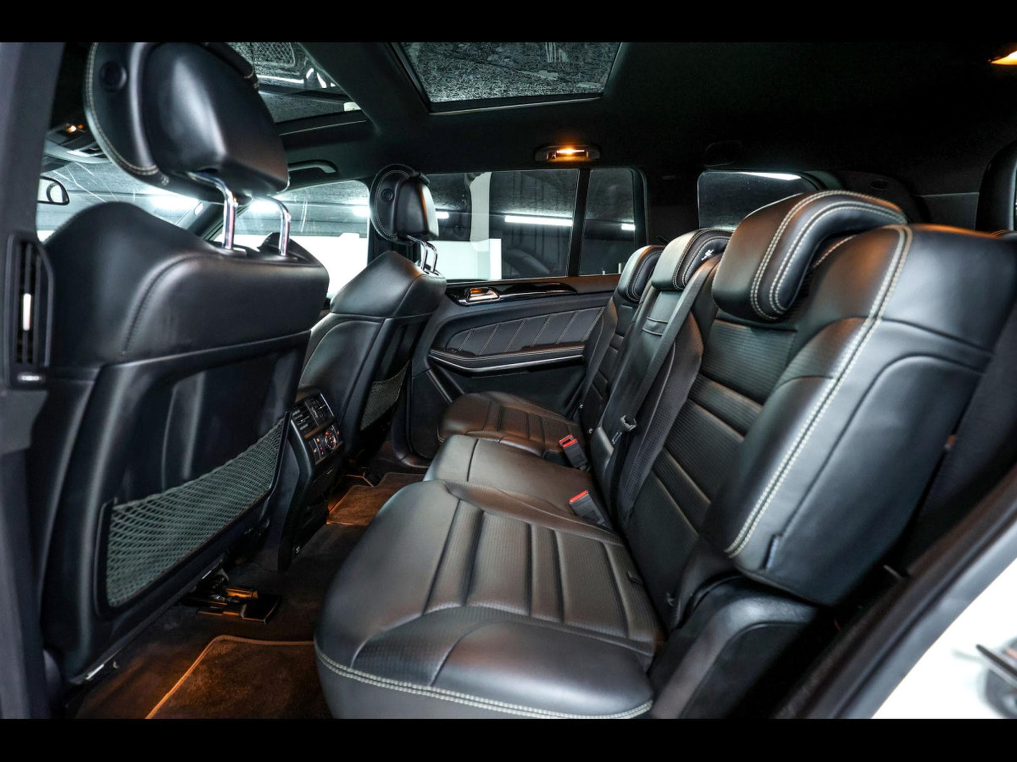 Mercedes GLS 63 AMG V8 5.5 4MATIC 7 PLACES - DIAMOND WHITE METALLIC DESIGNO (2018) - Photo 10