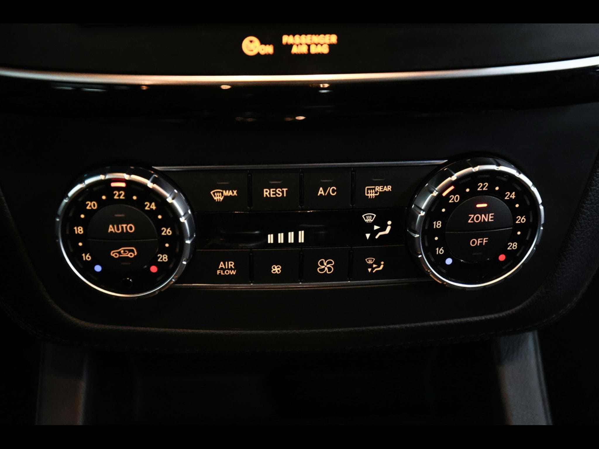 Mercedes GLS 63 AMG V8 5.5 4MATIC 7 PLACES - DIAMOND WHITE METALLIC DESIGNO (2018) - Photo 20