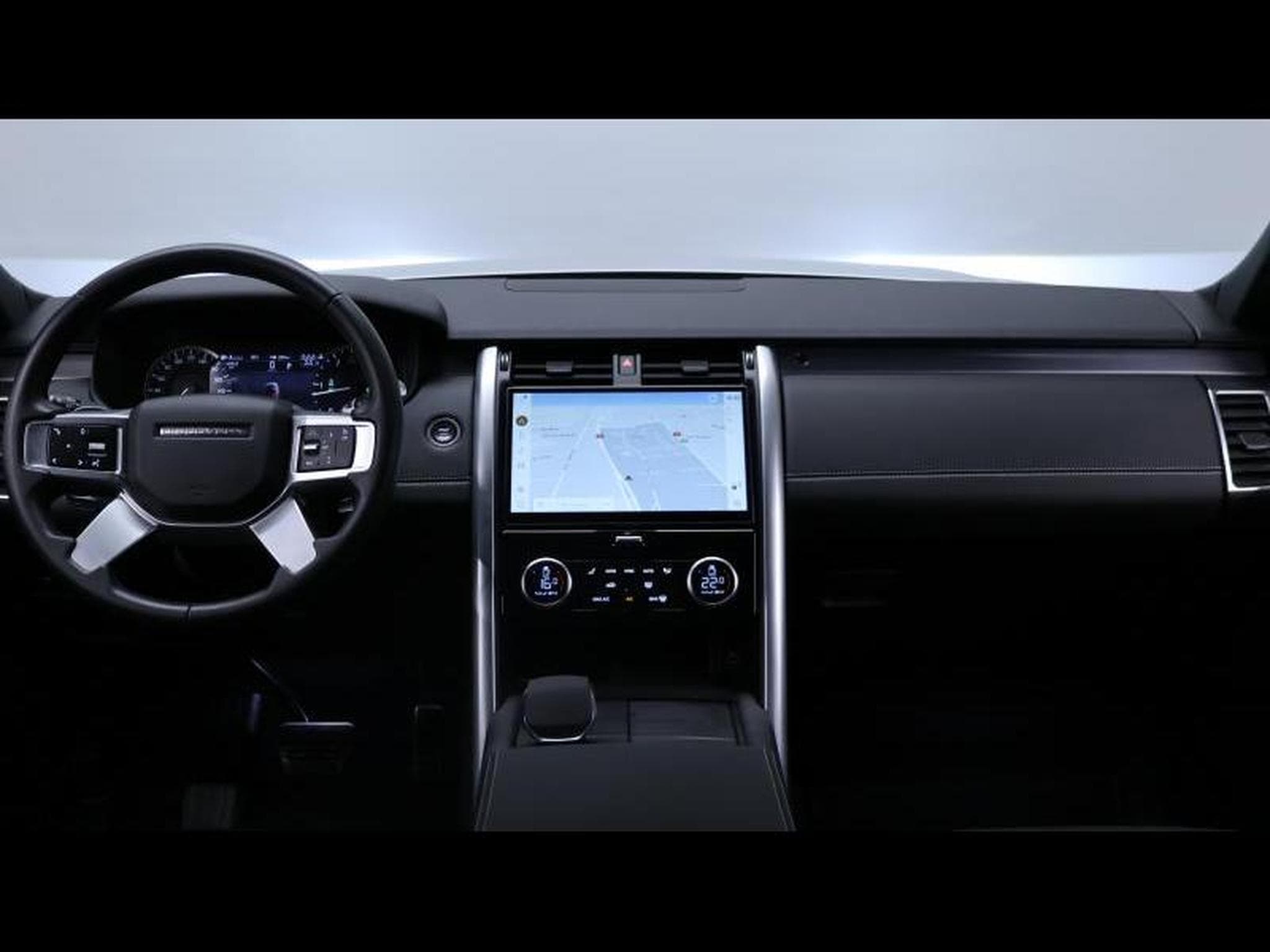 Land-Rover Discovery D250 R-Dynamc SE 7 Places (2024) - Photo 16