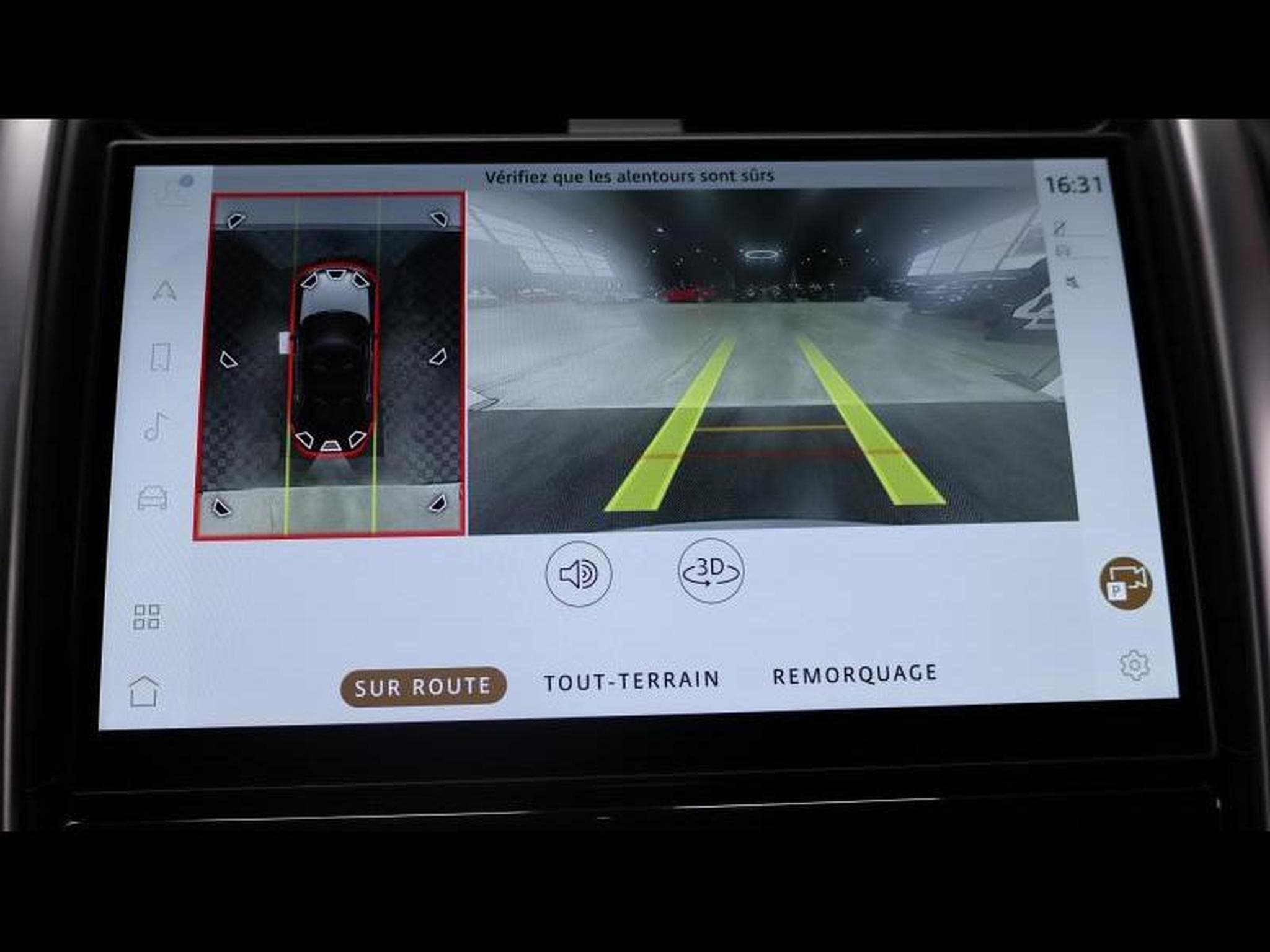 Land-Rover Discovery D250 R-Dynamc SE 7 Places (2024) - Photo 22