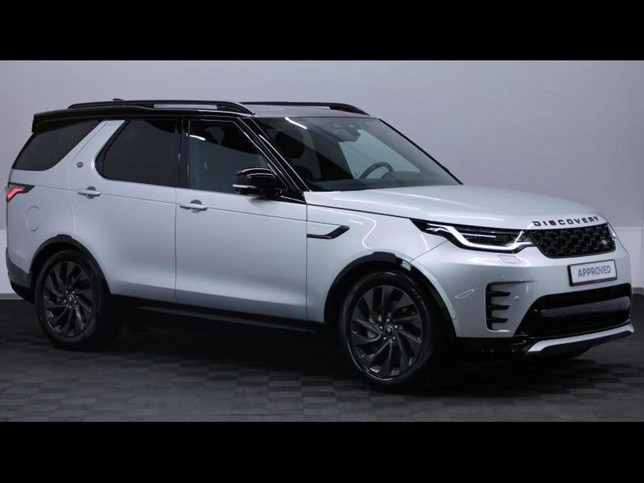 Land-Rover Discovery D250 R-Dynamc SE 7 Places (2024) - Photo 3