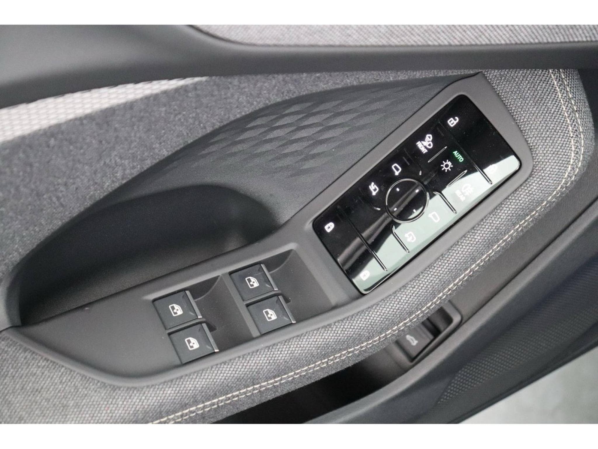 Audi A5 Audi A5 Avant TFSI  S tronic 7 S Line/19”/ (2025) - Photo 11