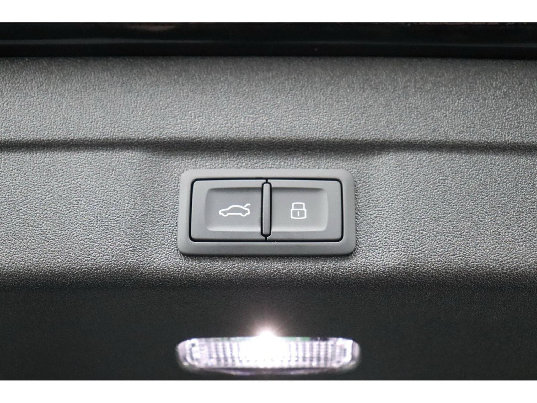 Audi A5 Audi A5 Avant TFSI  S tronic 7 S Line/19”/ (2025) - Photo 15