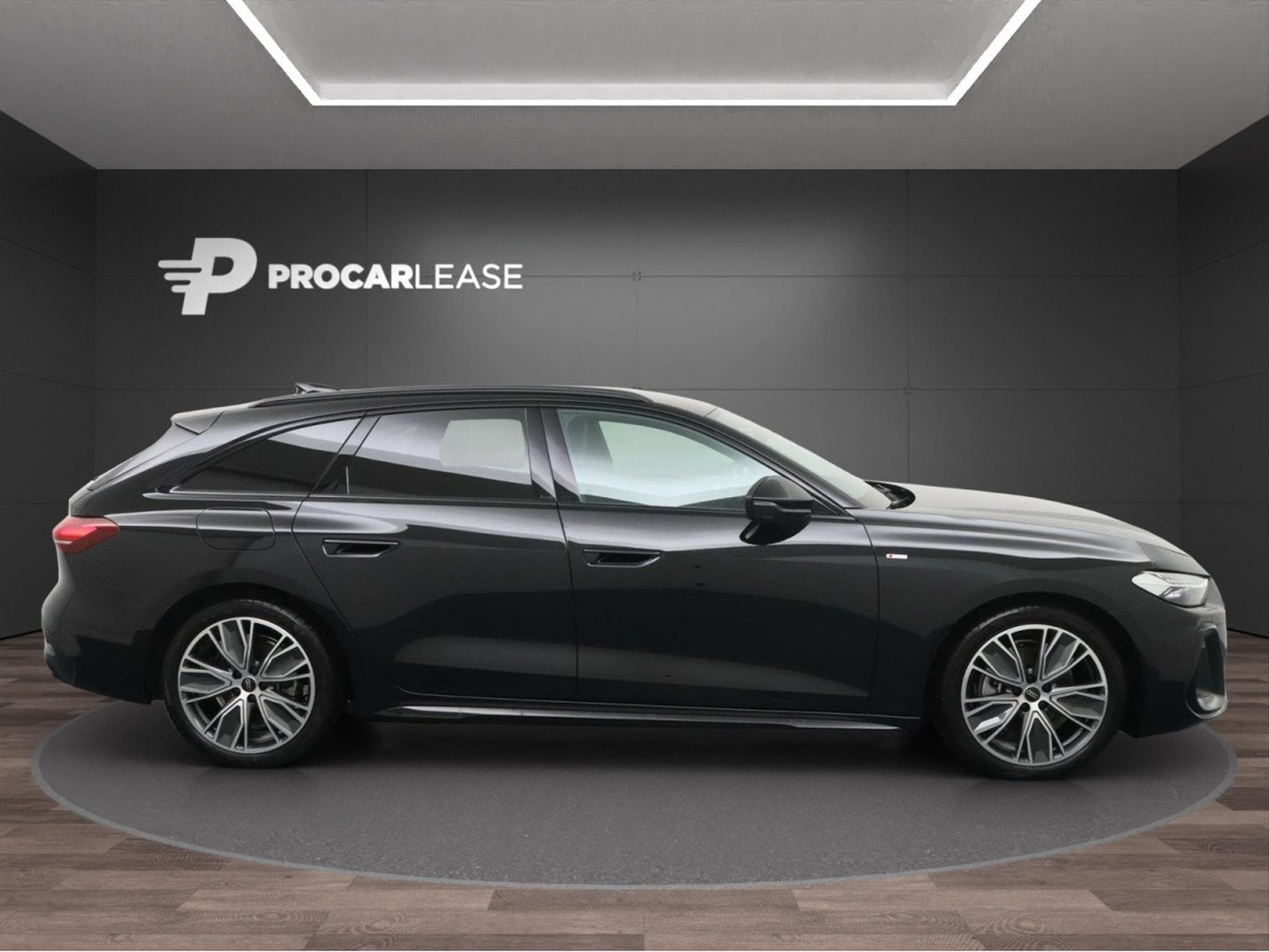 Audi A5 Audi A5 Avant TFSI  S tronic 7 S Line/19”/ (2025) - Photo 3