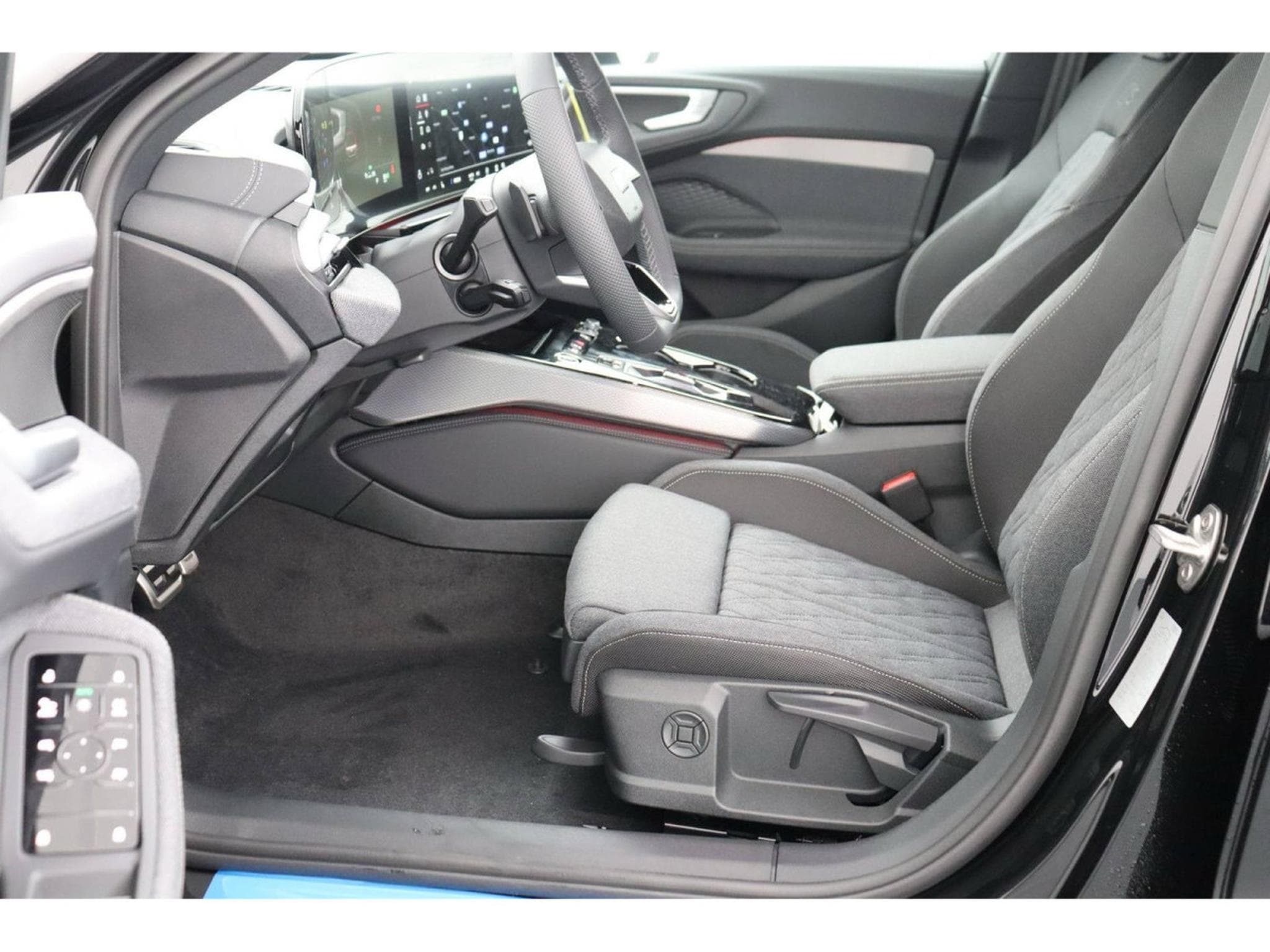 Audi A5 Audi A5 Avant TFSI  S tronic 7 S Line/19”/ (2025) - Photo 7