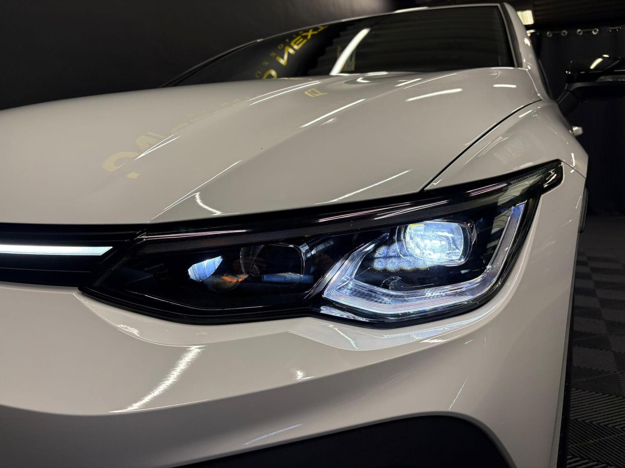 VW Golf GTI Clubsport 300cv DSG7 CAMERA/HUD/Harman Kardon (2023) - Photo 6