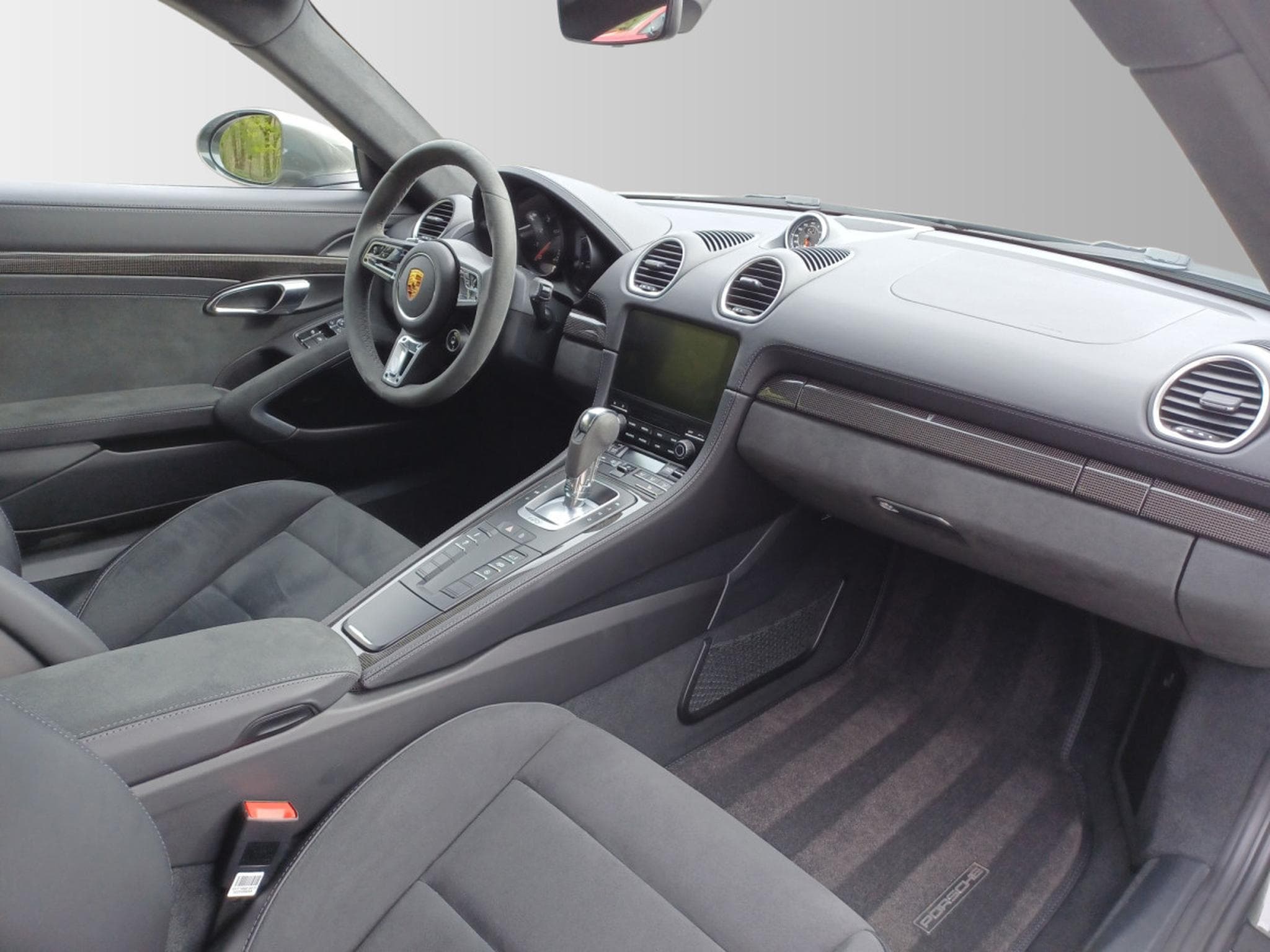 Porsche Cayman 718 GTS (2023) - Photo 10