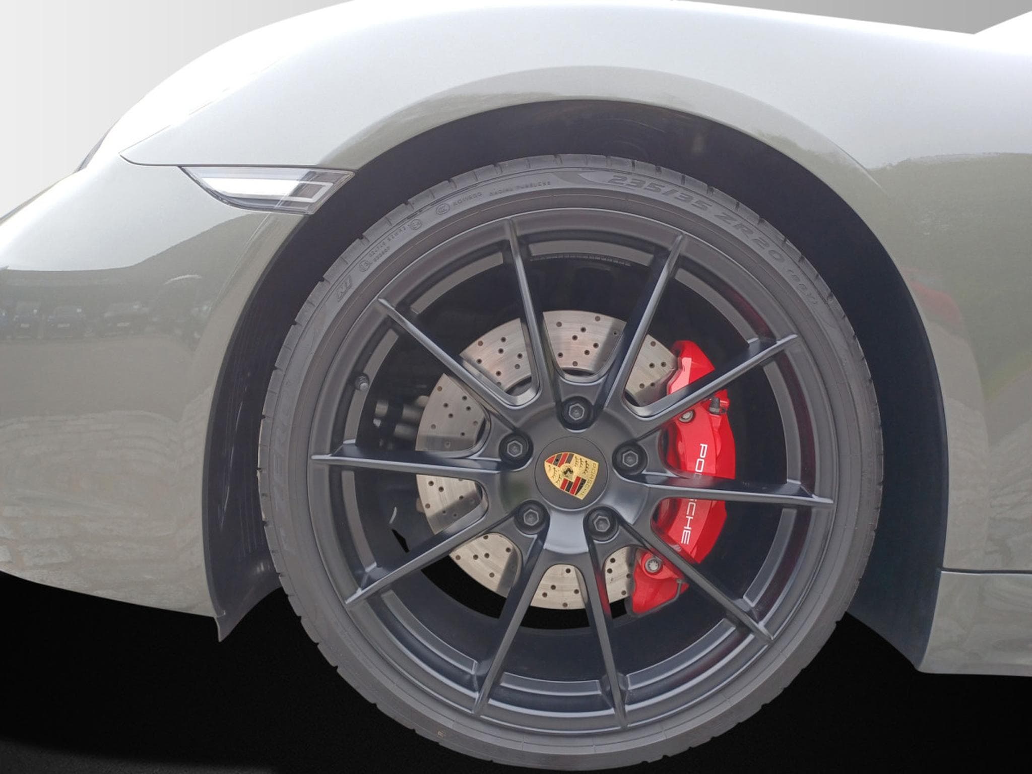 Porsche Cayman 718 GTS (2023) - Photo 6