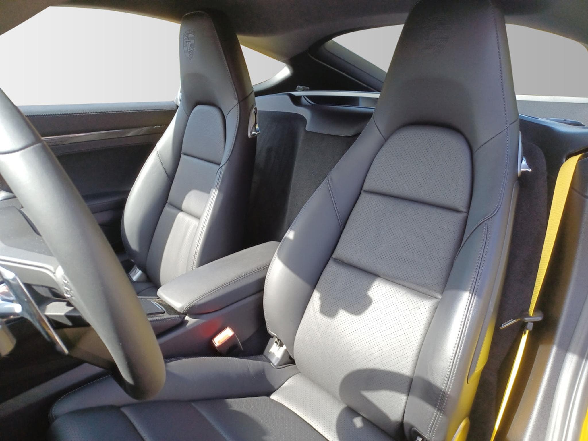 Porsche Cayman 718 S (2023) - Photo 7