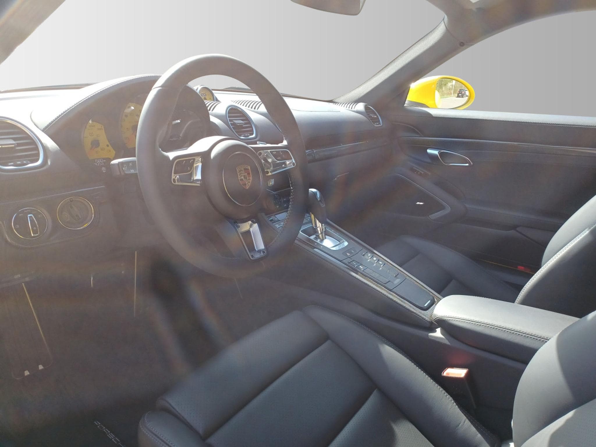 Porsche Cayman 718 S (2023) - Photo 8