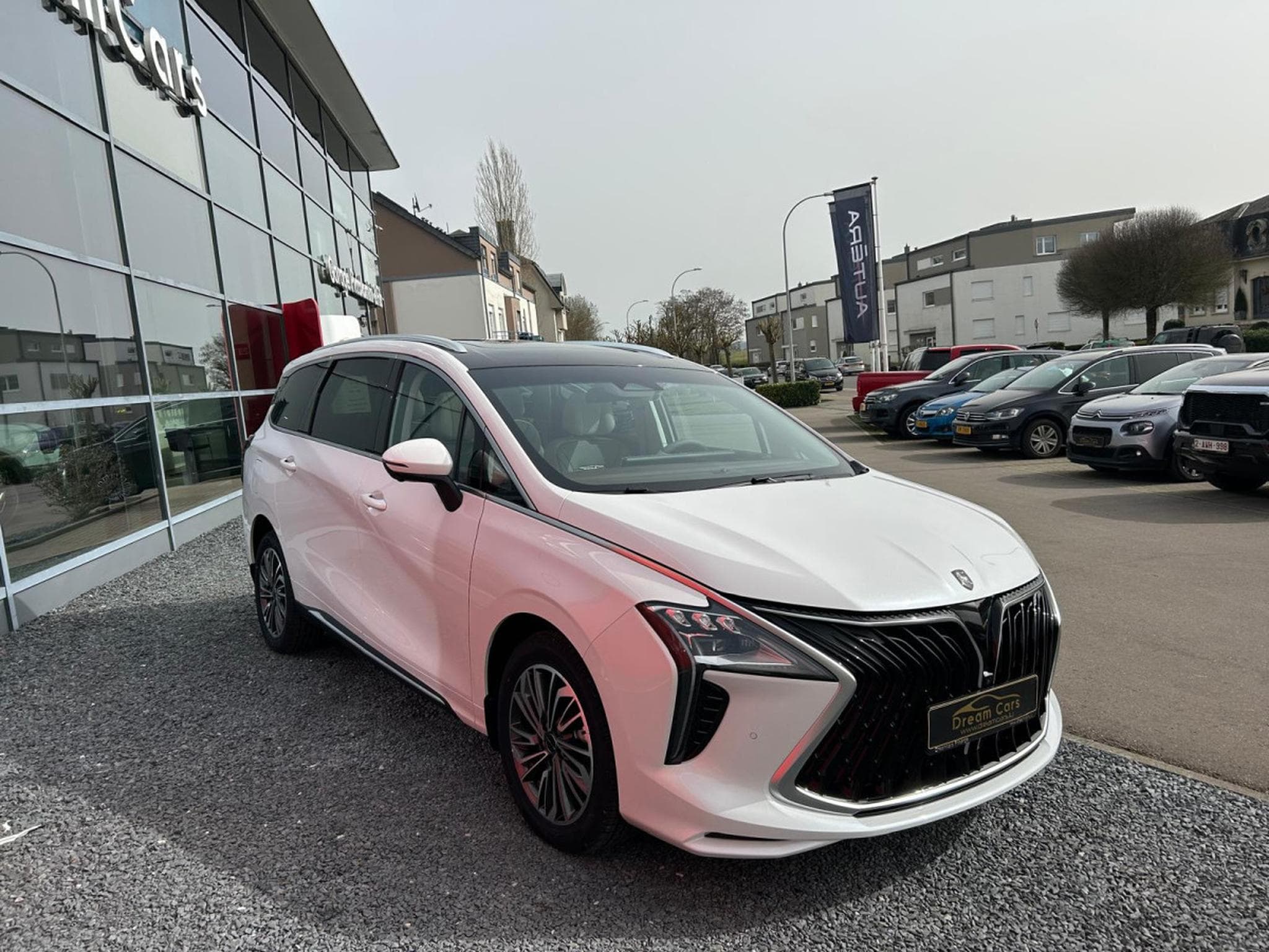 Forthing U-Tour FORTHING 4 U TOUR 7 PLACES (2026) - Photo 3