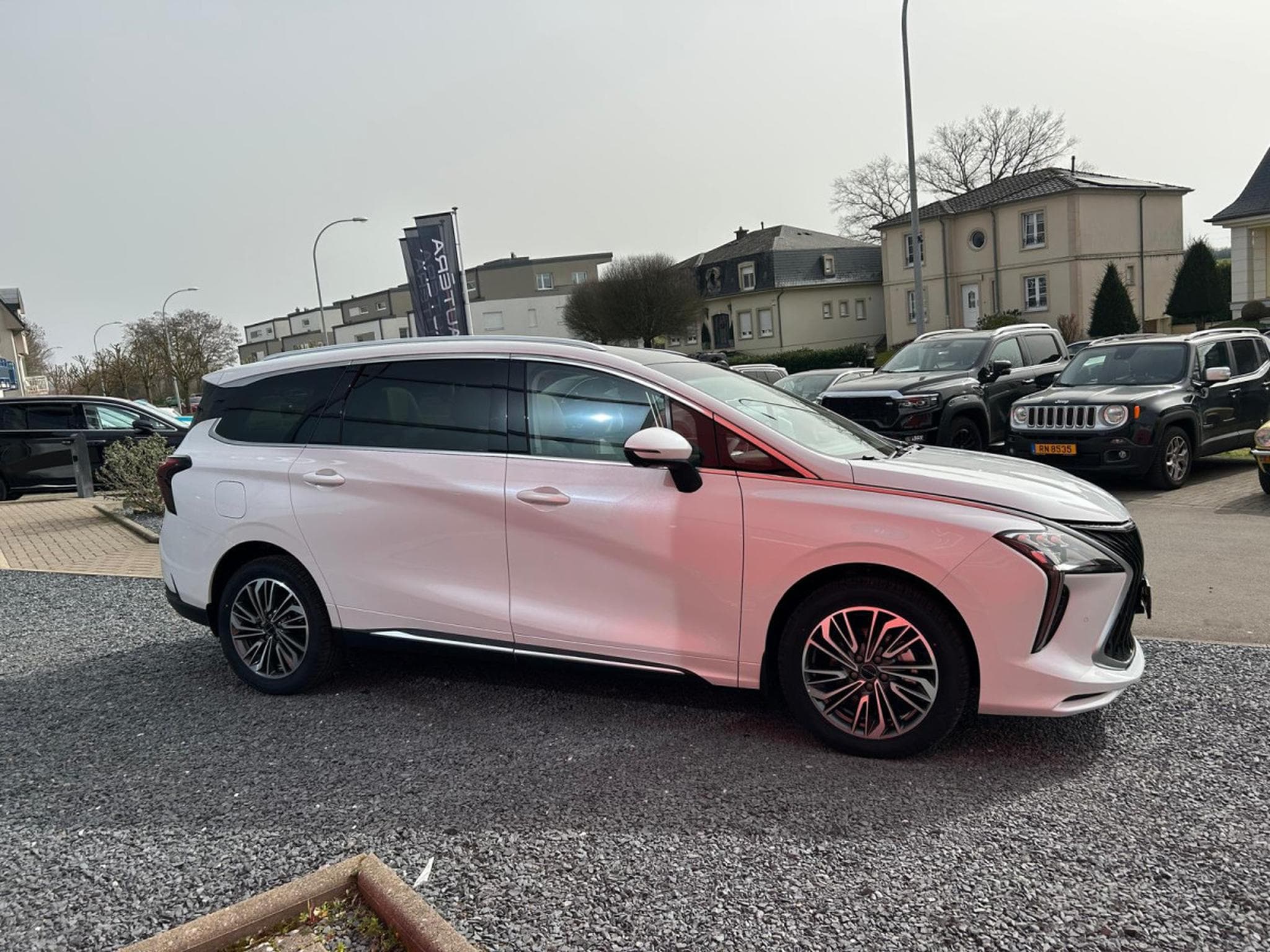 Forthing U-Tour FORTHING 4 U TOUR 7 PLACES (2026) - Photo 6