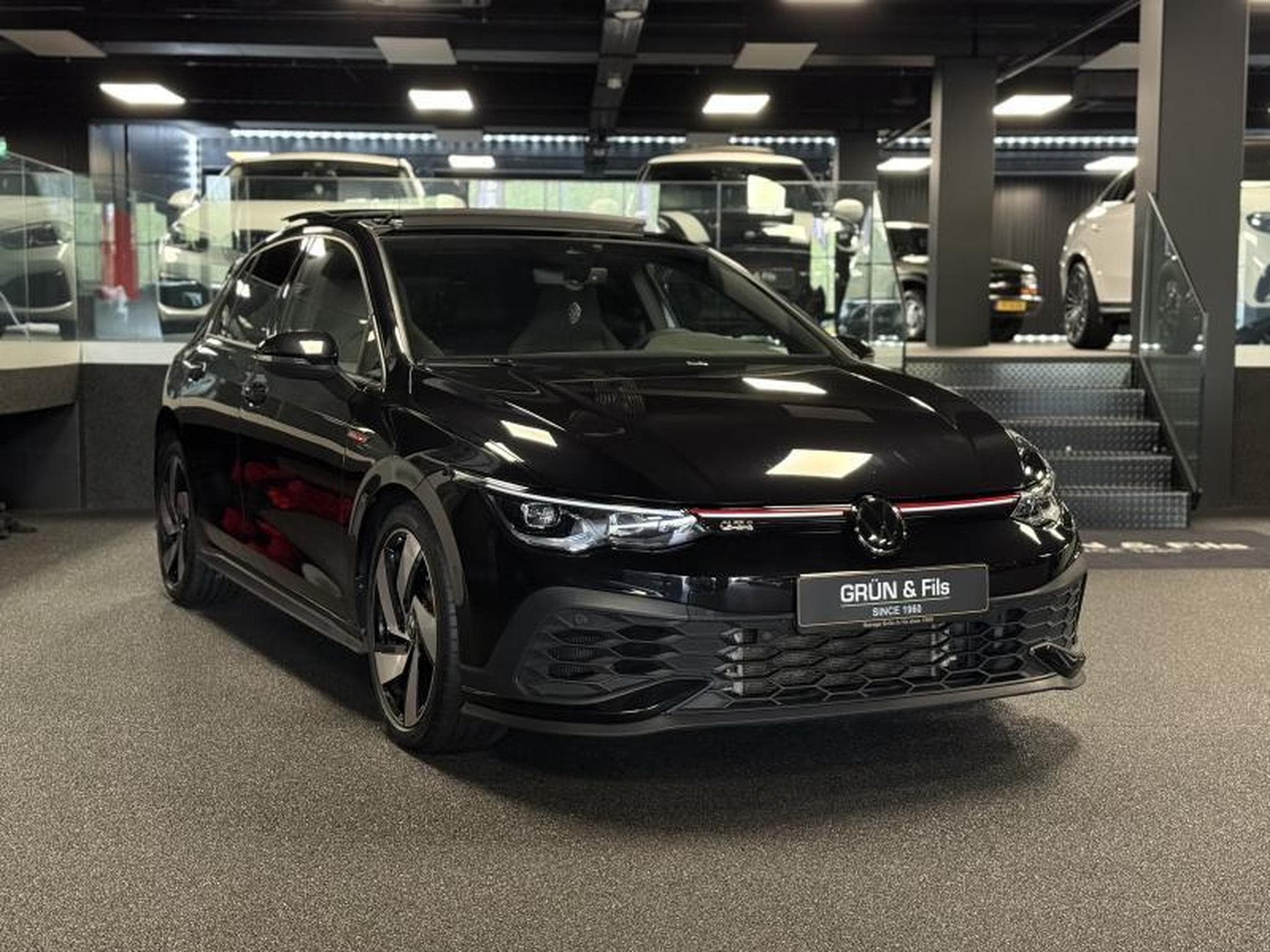 VW Golf VIII GTI Clubsport (2022) - Photo 1