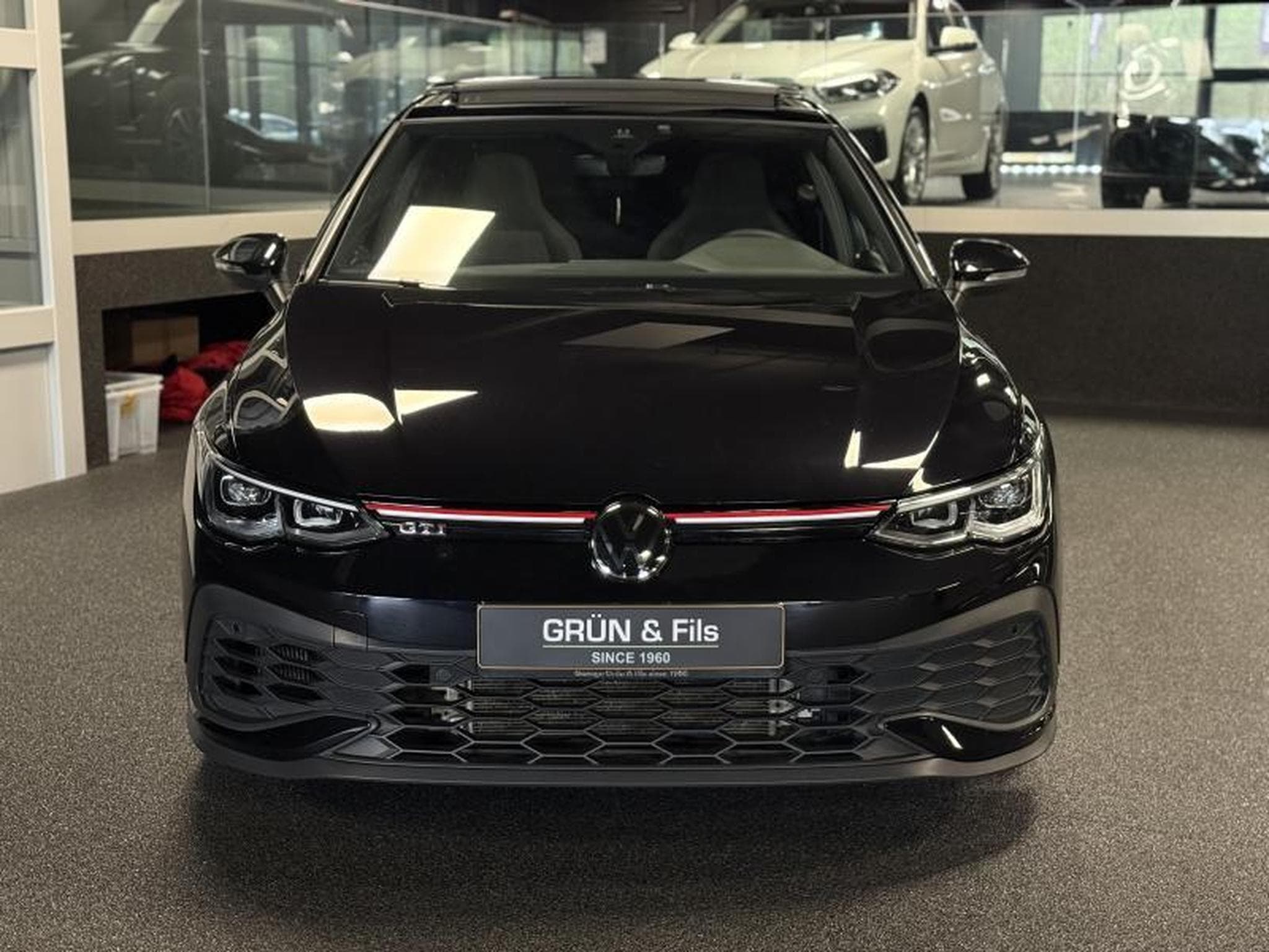 VW Golf VIII GTI Clubsport (2022) - Photo 2