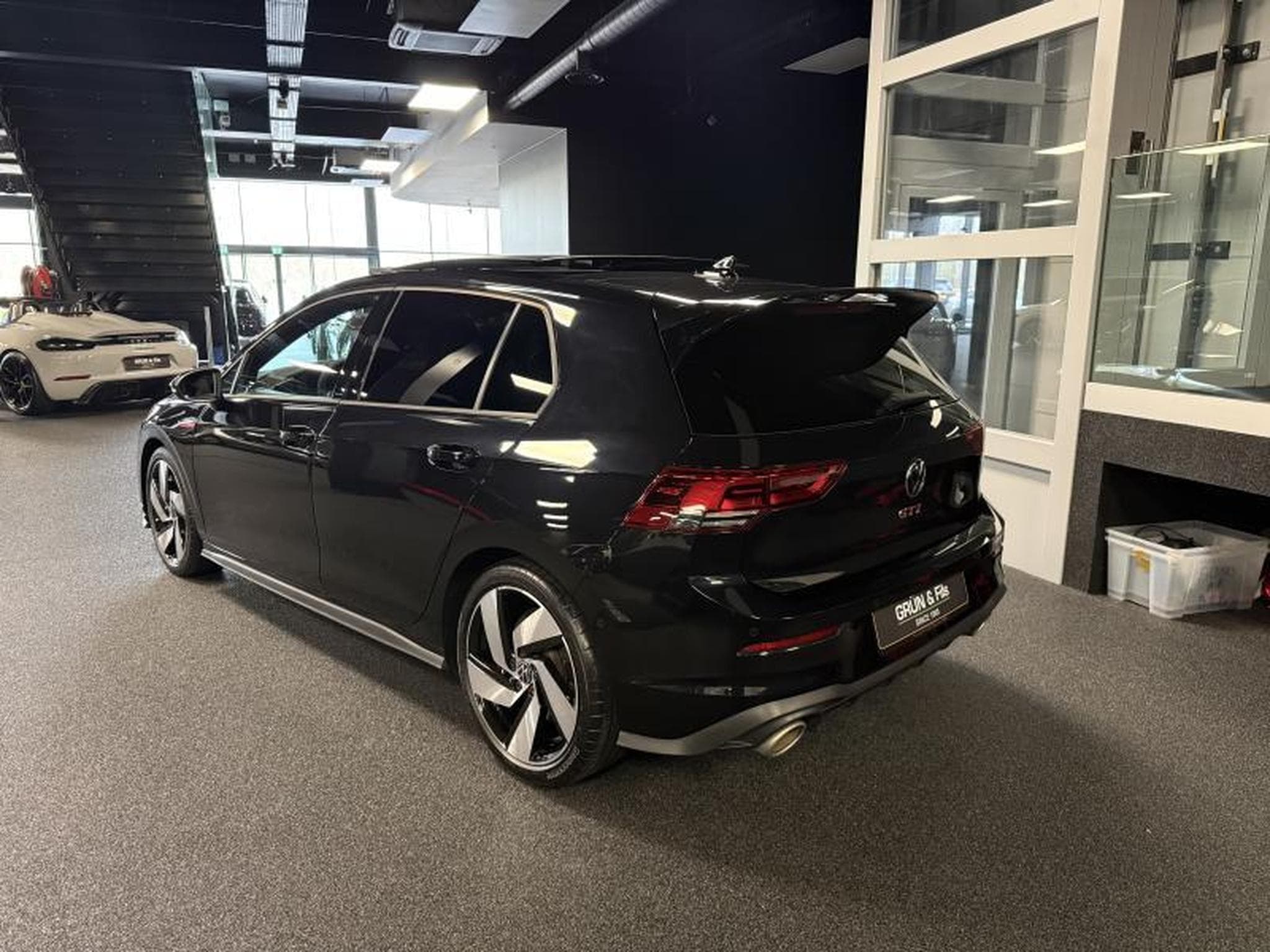 VW Golf VIII GTI Clubsport (2022) - Photo 5