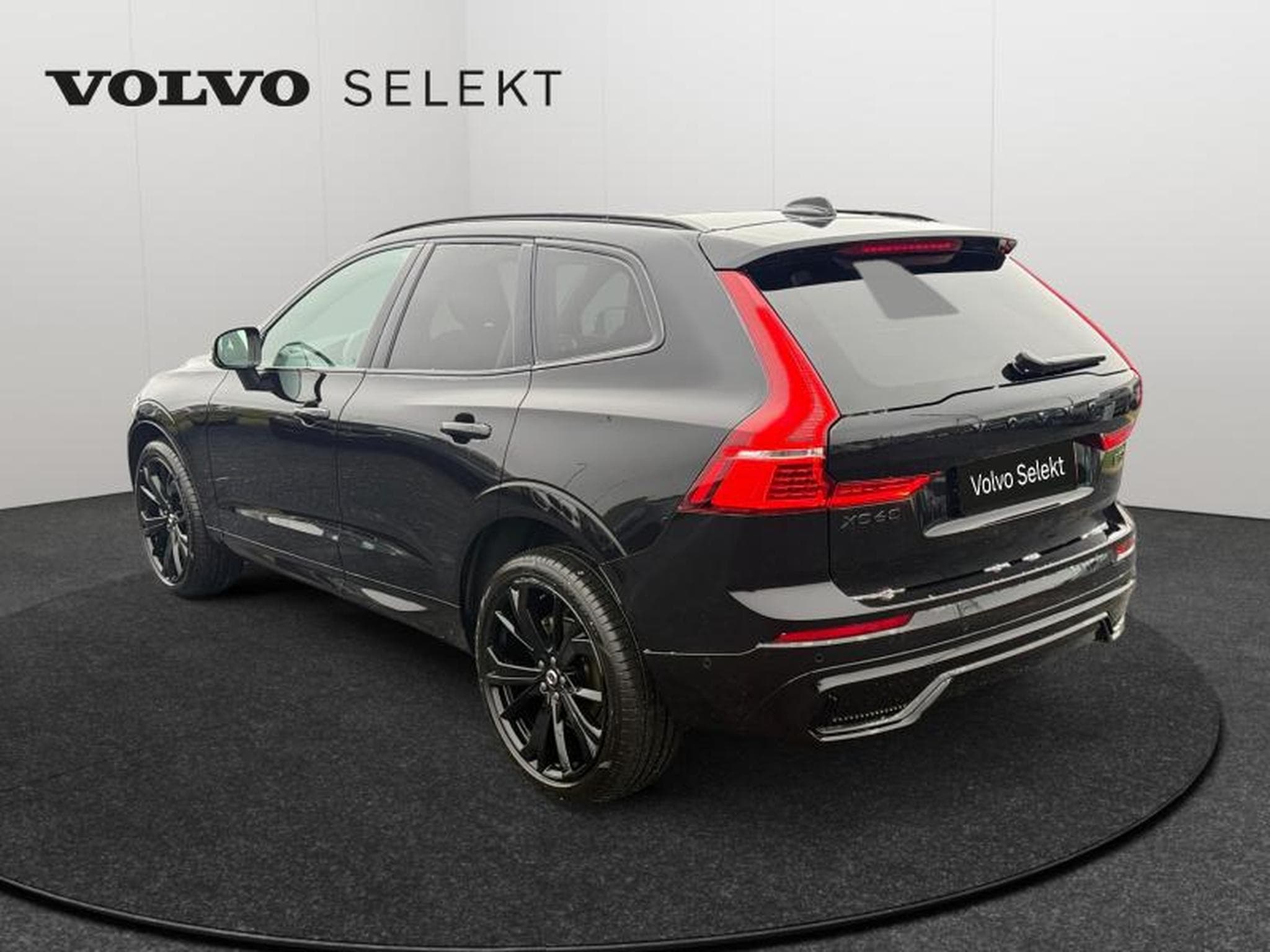 Volvo XC60 B5 Black Edition Plus / Essence (2025) - Photo 5