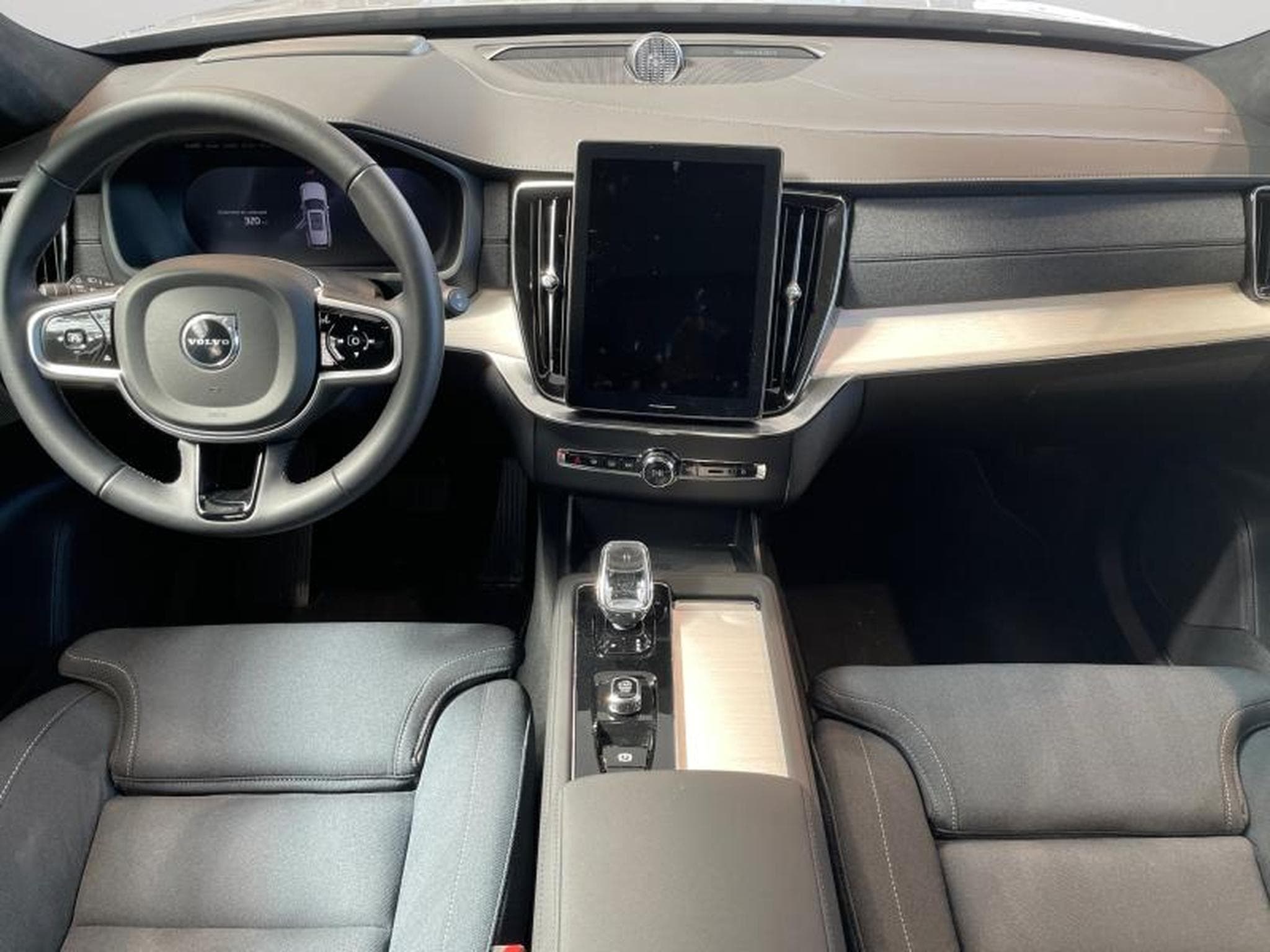 Volvo XC90 Ultra Bright 7 PLACES (2025) - Photo 10