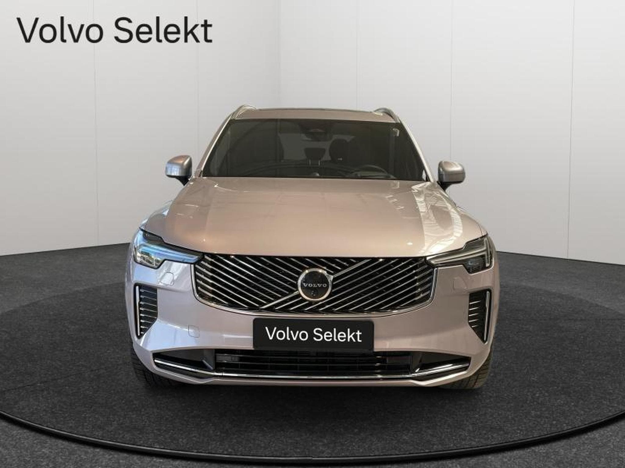 Volvo XC90 Ultra Bright 7 PLACES (2025) - Photo 8