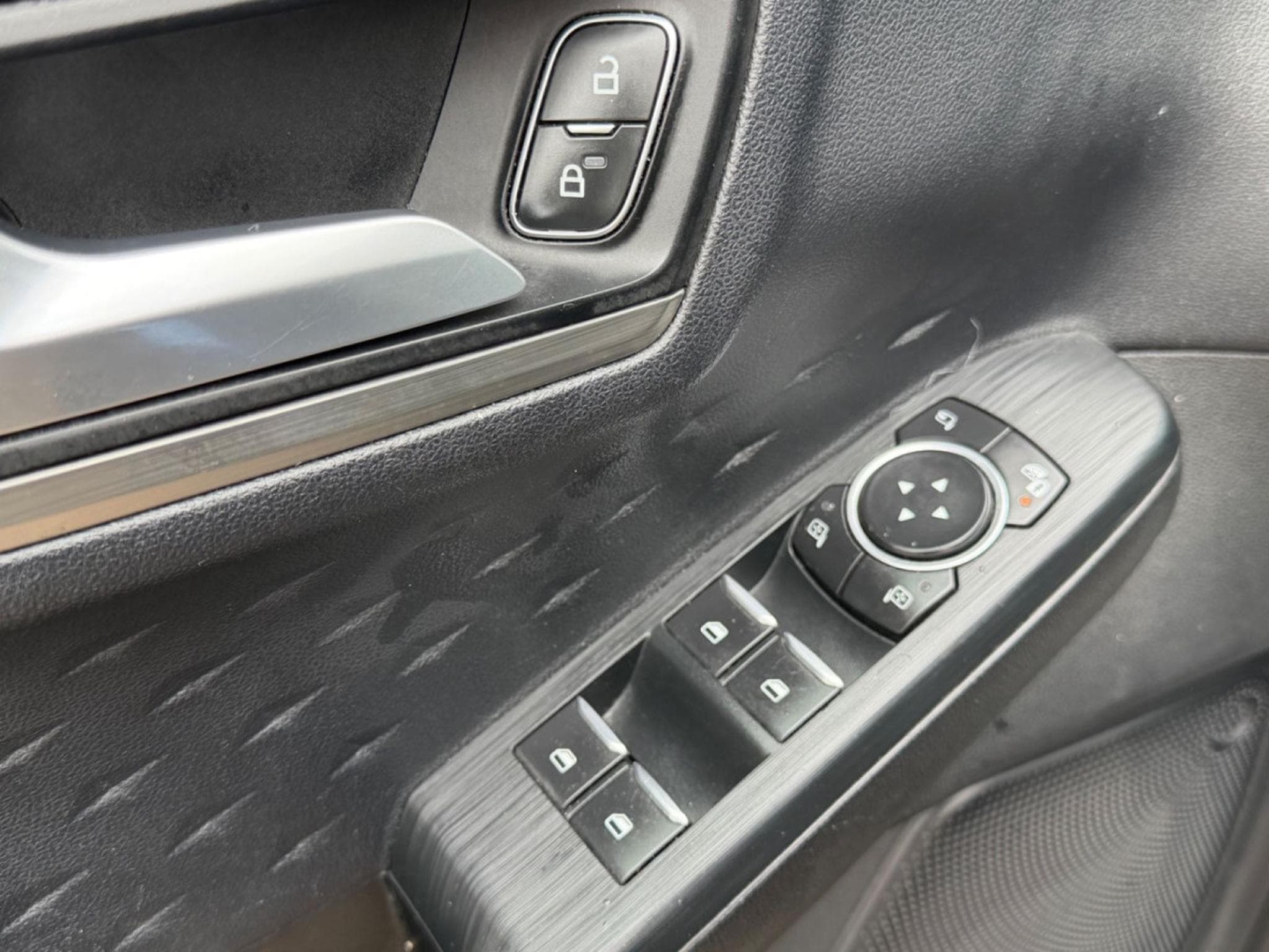 Ford Kuga Plug-In Hybrid Titanium/1.HAND/SCHECKHEFT/ (2021) - Foto 13