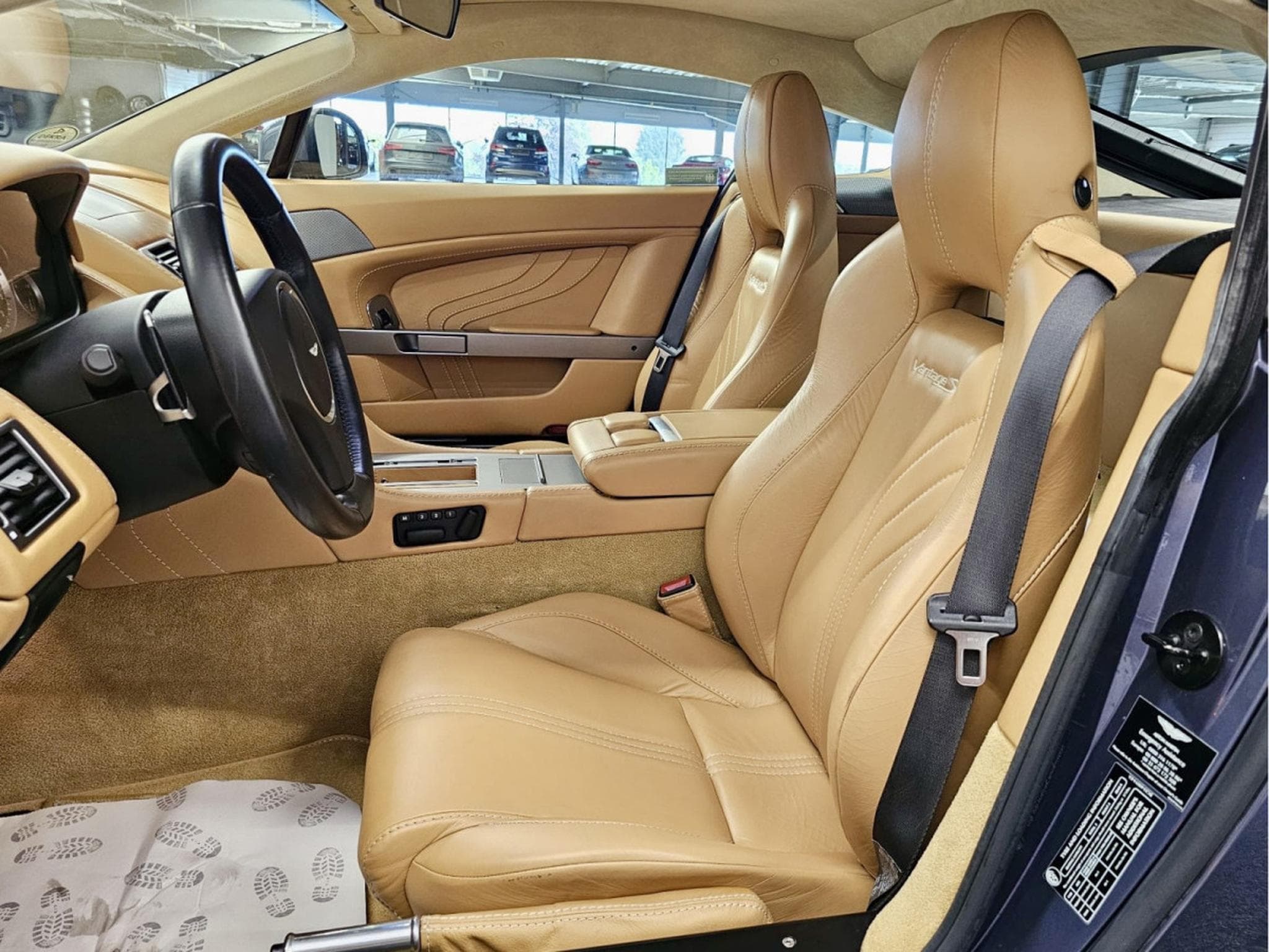 Aston-Martin V8 Vantage CARBON EUROPA CUIR NAVI (2011) - Foto 4