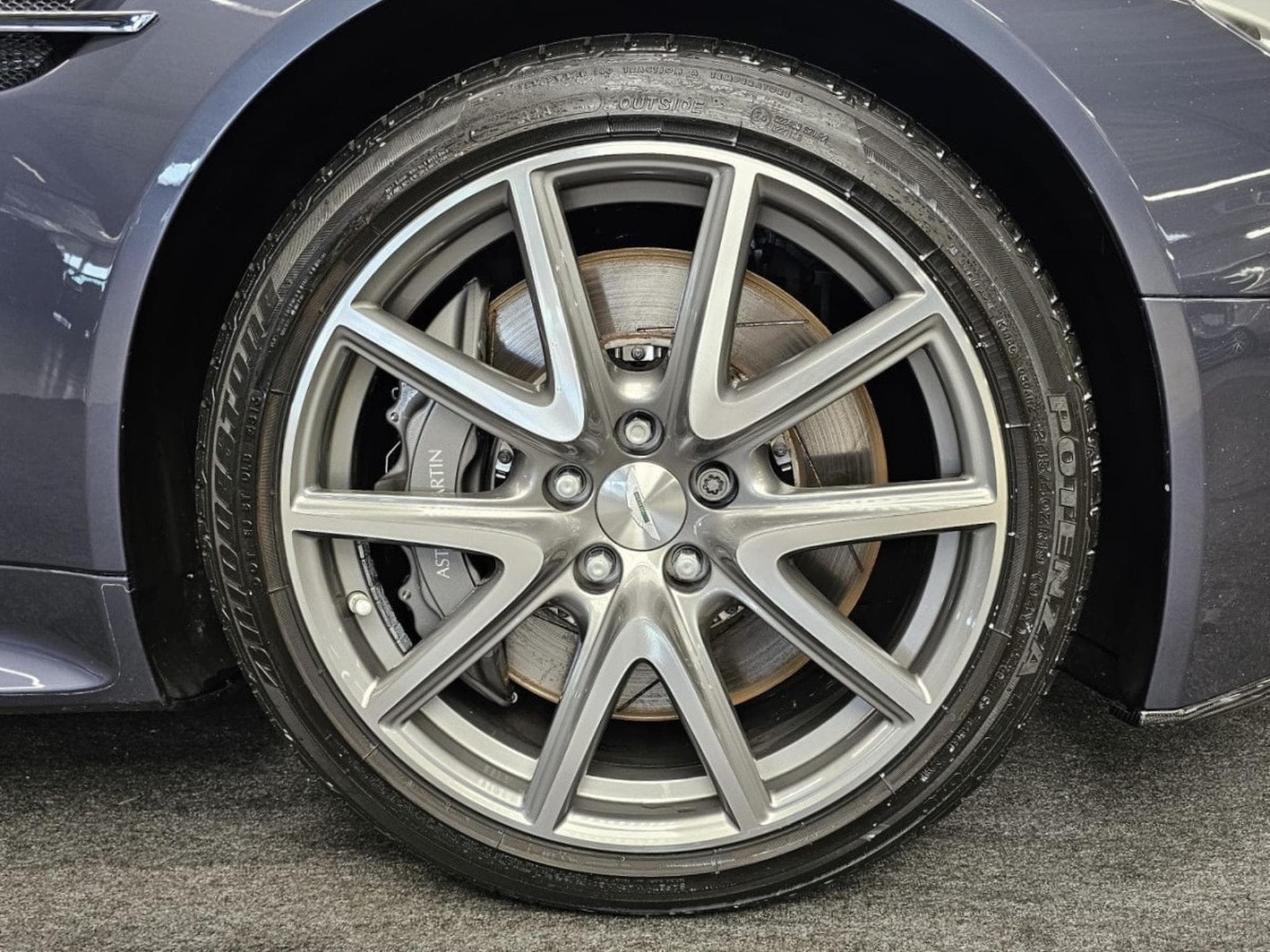 Aston-Martin V8 Vantage CARBON EUROPA CUIR NAVI (2011) - Foto 8