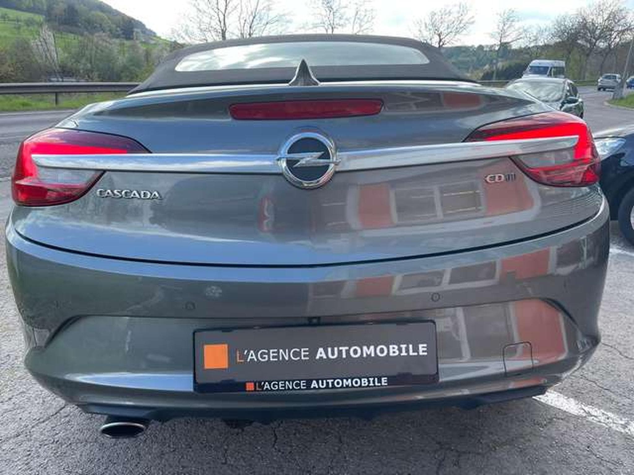 Opel Cascada Cabriolet2.0 D EcoFlex-JUSQU'A 48 MOIS DE GARANTIE (2018) - Photo 10