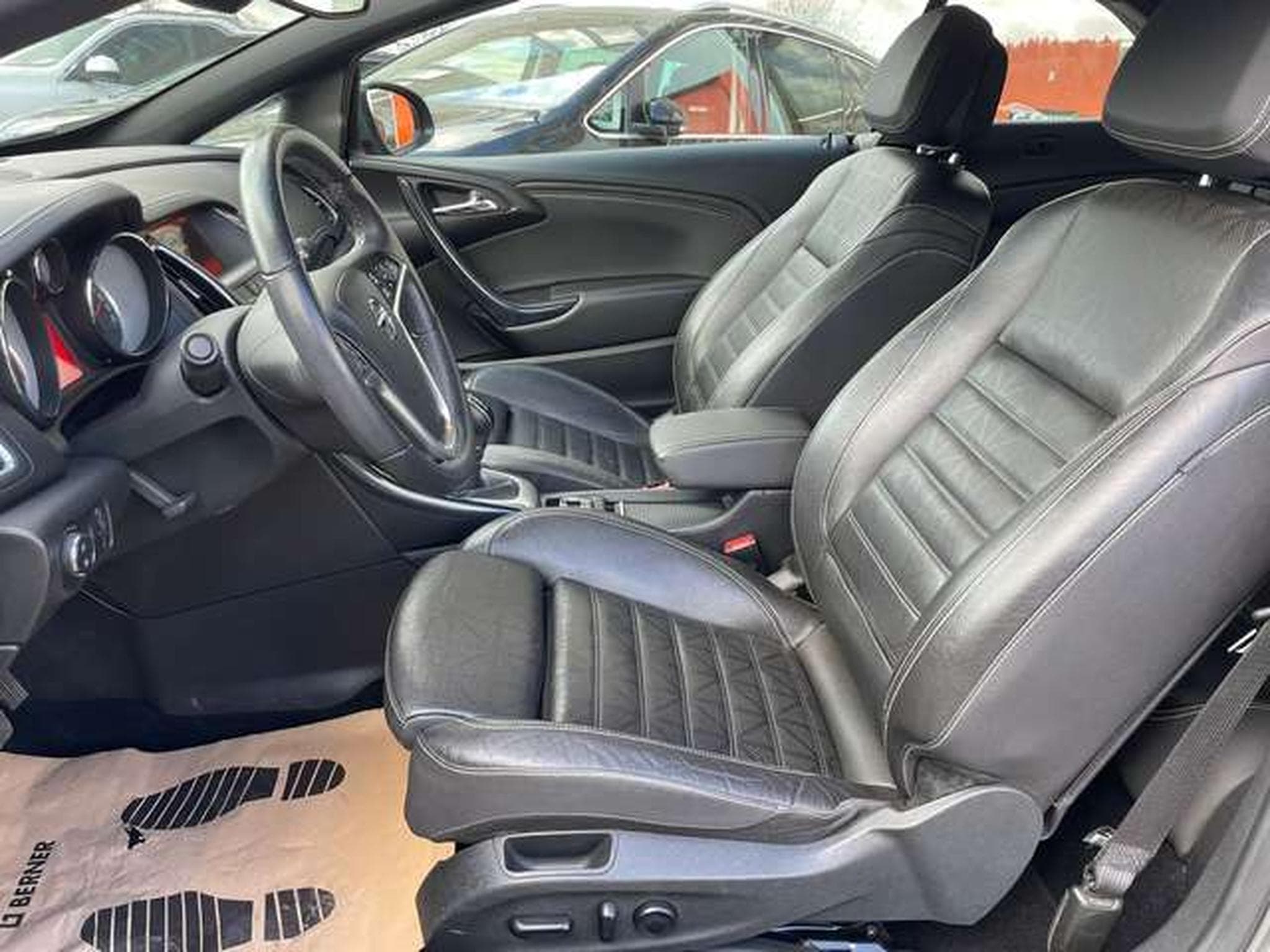 Opel Cascada Cabriolet2.0 D EcoFlex-JUSQU'A 48 MOIS DE GARANTIE (2018) - Photo 15