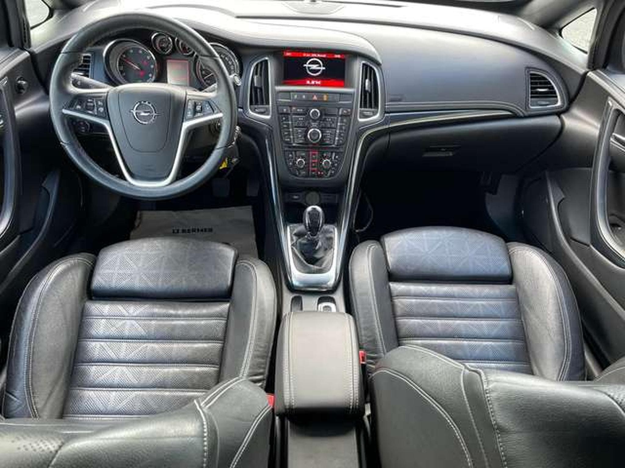 Opel Cascada Cabriolet2.0 D EcoFlex-JUSQU'A 48 MOIS DE GARANTIE (2018) - Photo 20