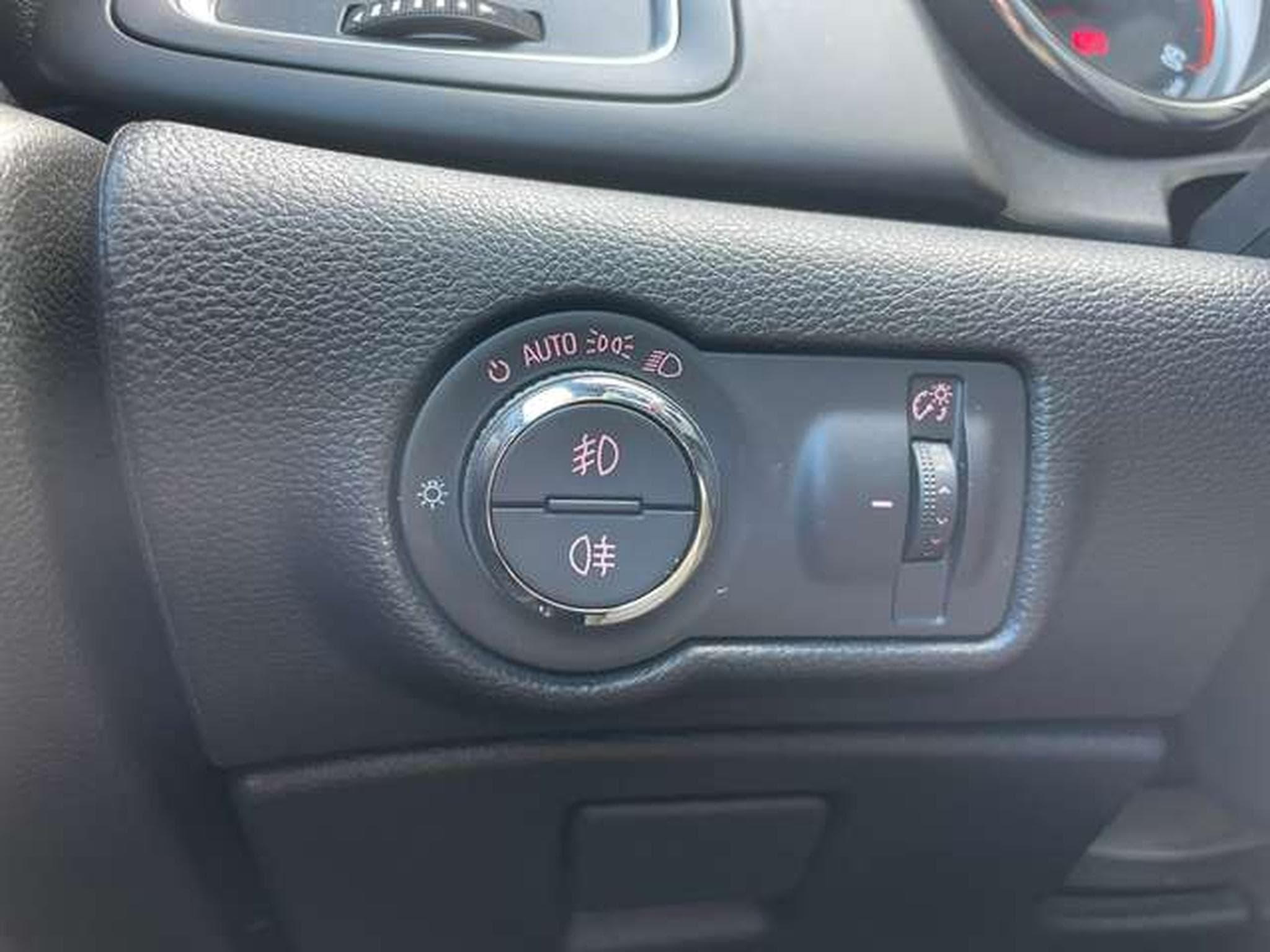 Opel Cascada Cabriolet2.0 D EcoFlex-JUSQU'A 48 MOIS DE GARANTIE (2018) - Photo 31