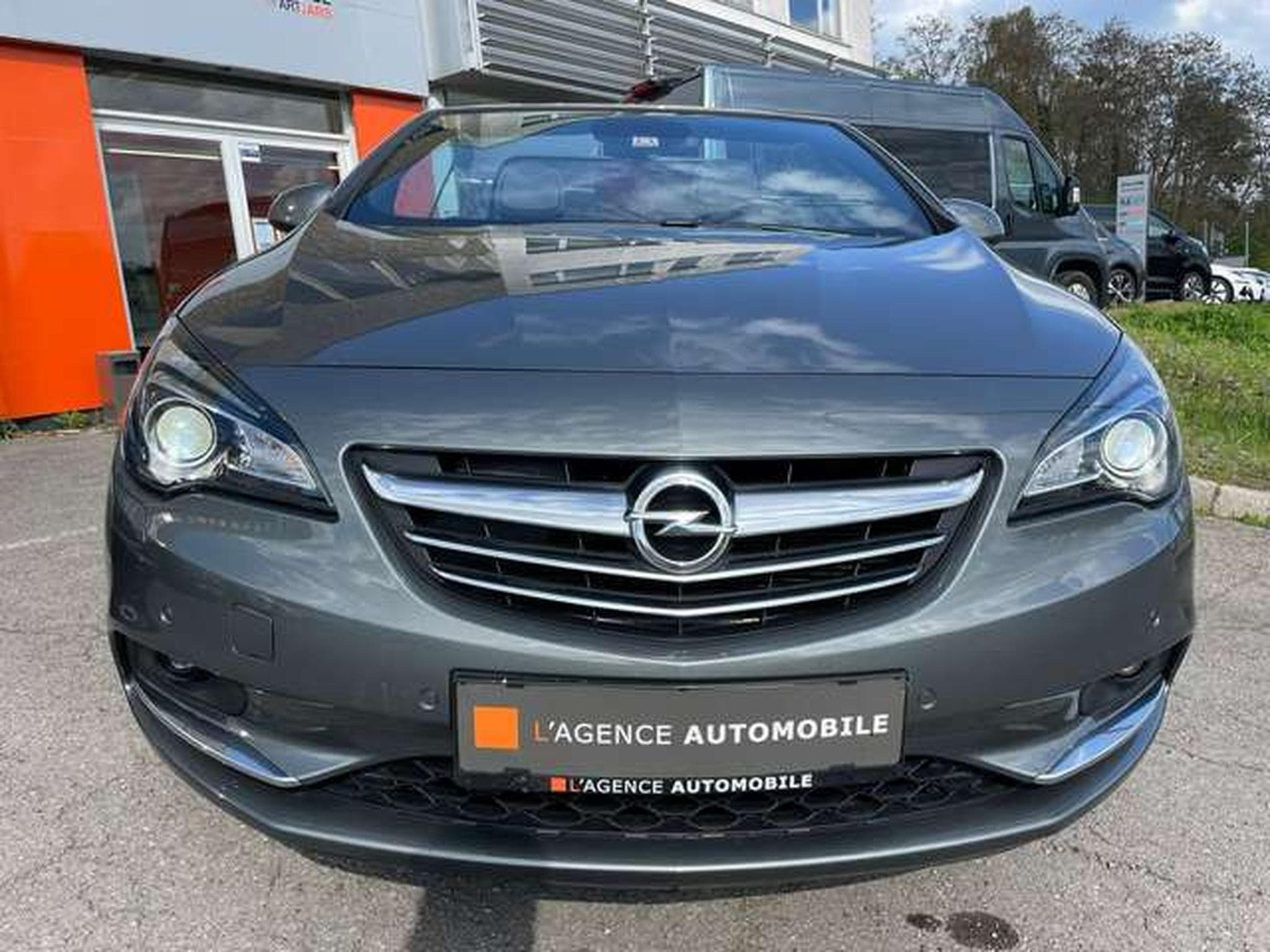 Opel Cascada Cabriolet2.0 D EcoFlex-JUSQU'A 48 MOIS DE GARANTIE (2018) - Photo 5