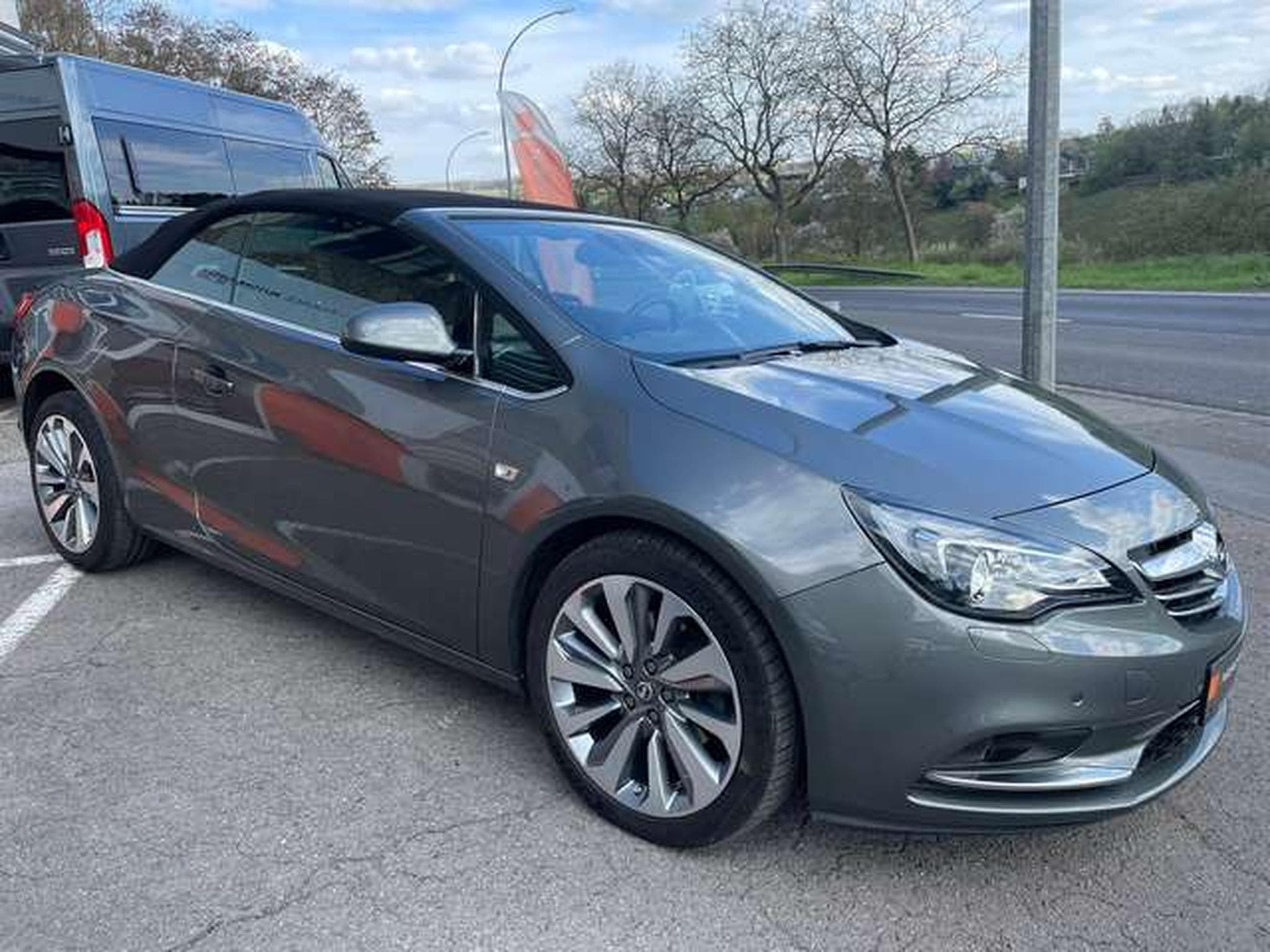 Opel Cascada Cabriolet2.0 D EcoFlex-JUSQU'A 48 MOIS DE GARANTIE (2018) - Photo 6