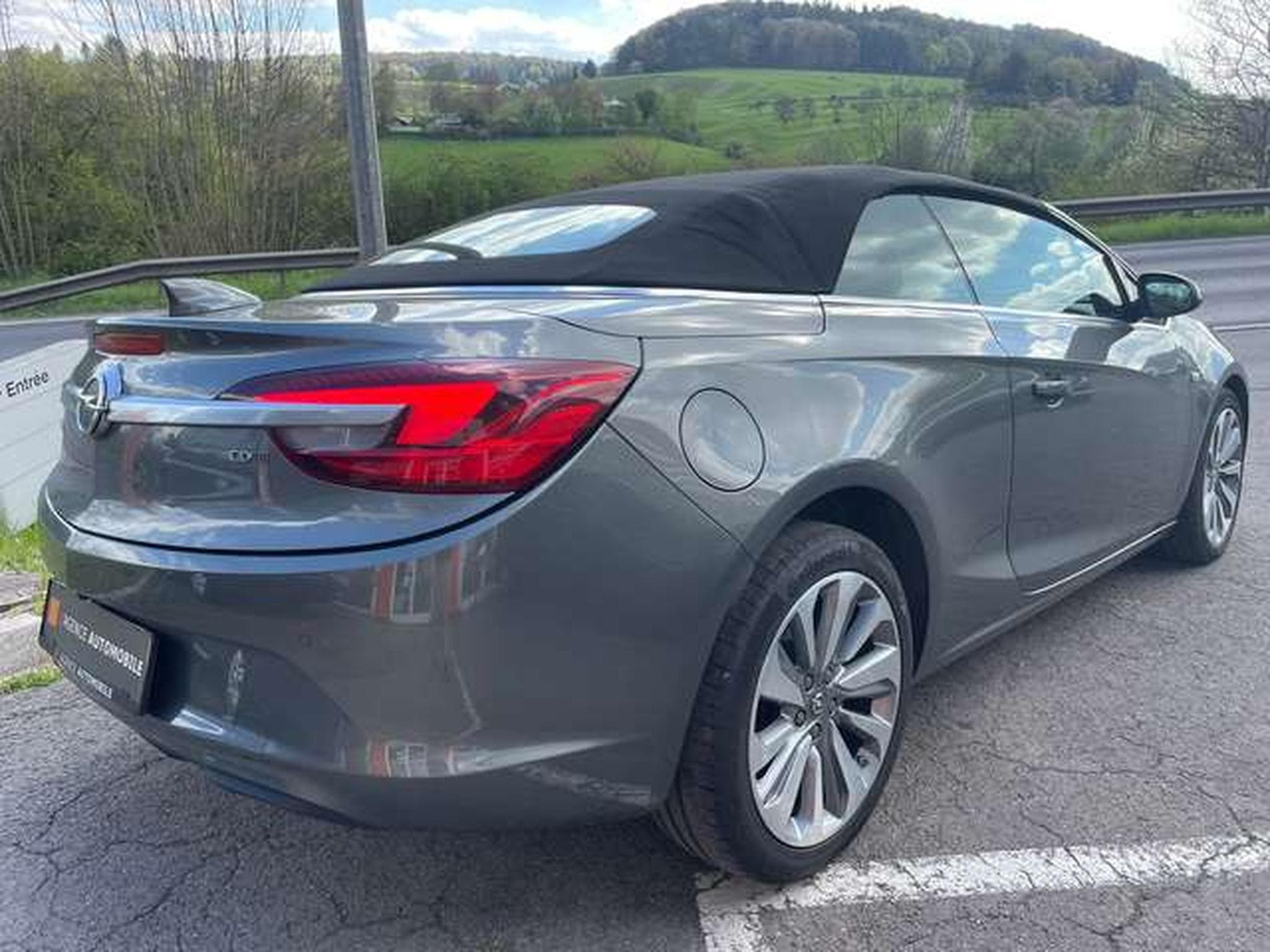 Opel Cascada Cabriolet2.0 D EcoFlex-JUSQU'A 48 MOIS DE GARANTIE (2018) - Photo 8