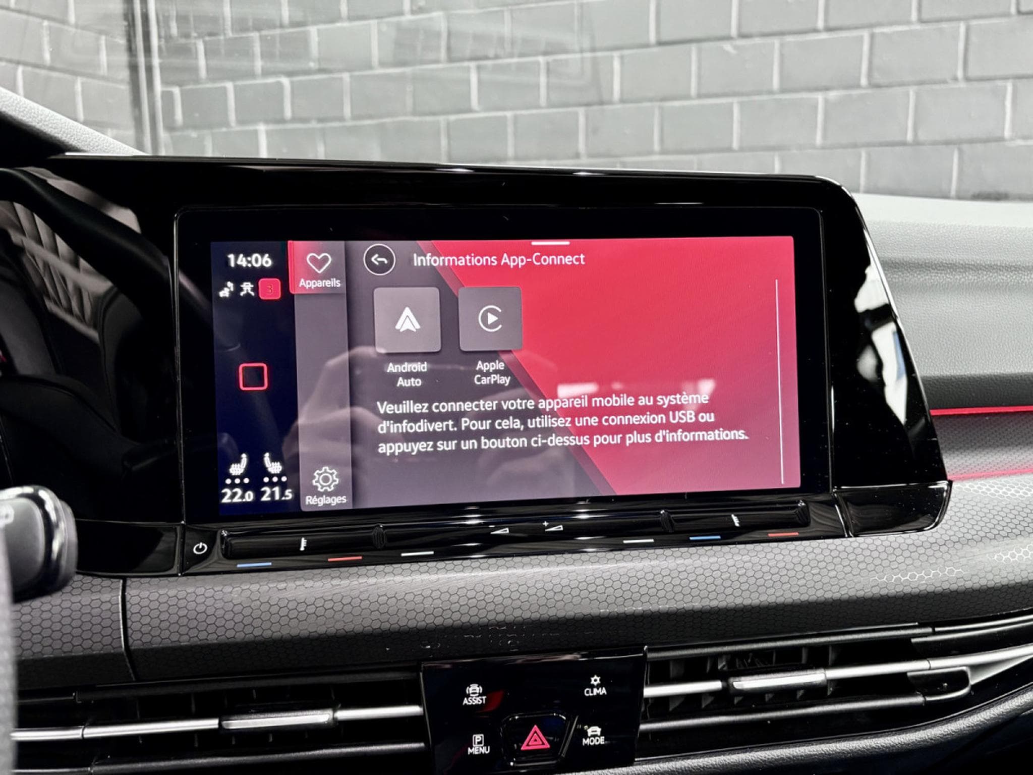 VW Golf GTI Clubsport 2.0 TSI 300 CV DSG7 *MATRIX* *DCC* *PANO* (2024) - Foto 14