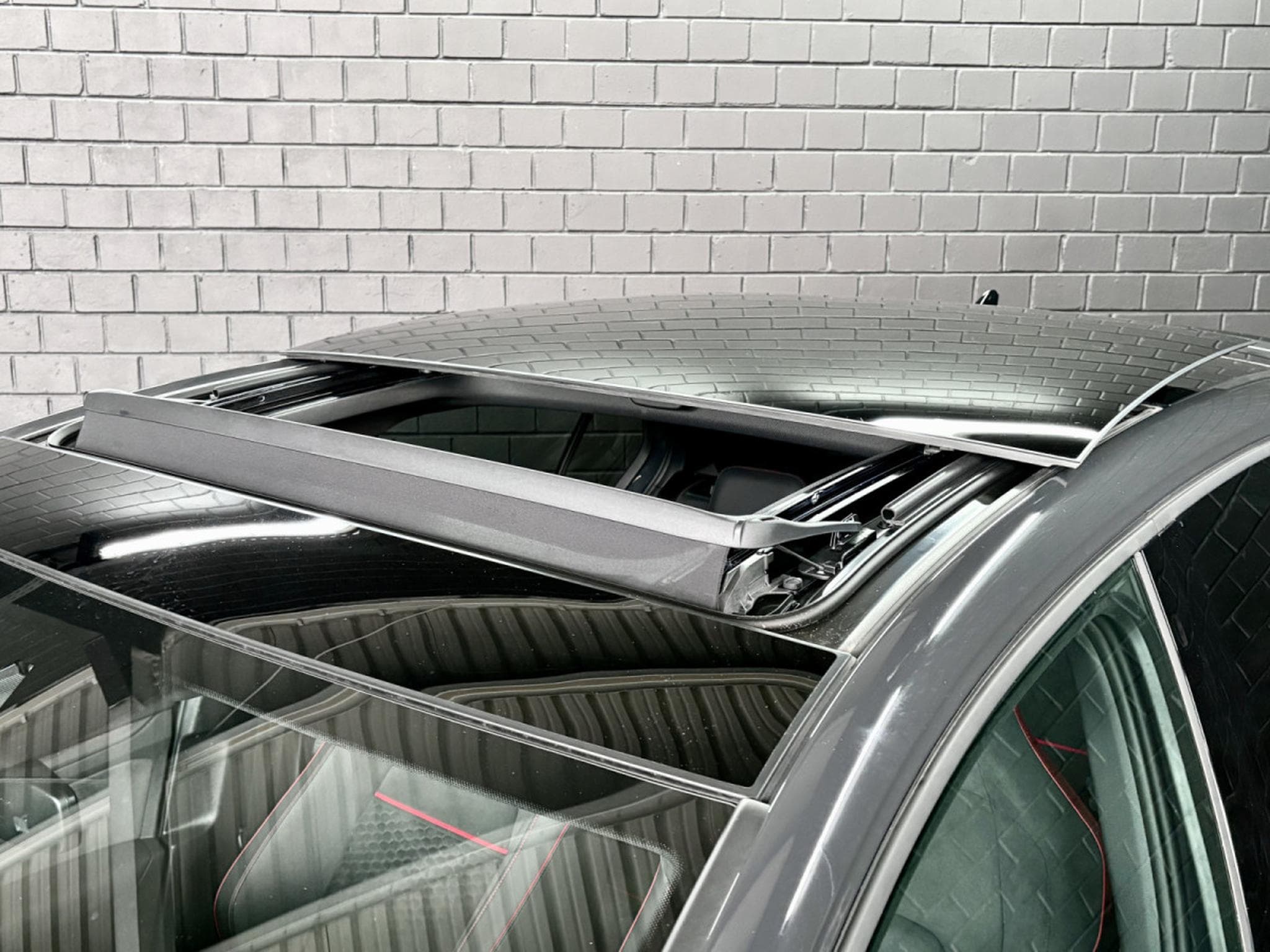 VW Golf GTI Clubsport 2.0 TSI 300 CV DSG7 *MATRIX* *DCC* *PANO* (2024) - Foto 22