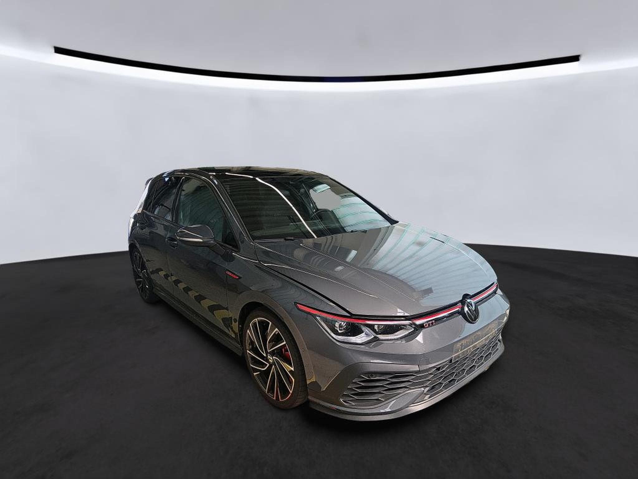 VW Golf GTI Clubsport 2.0 TSI 300 CV DSG7 *MATRIX* *DCC* *PANO* (2024) - Foto 3