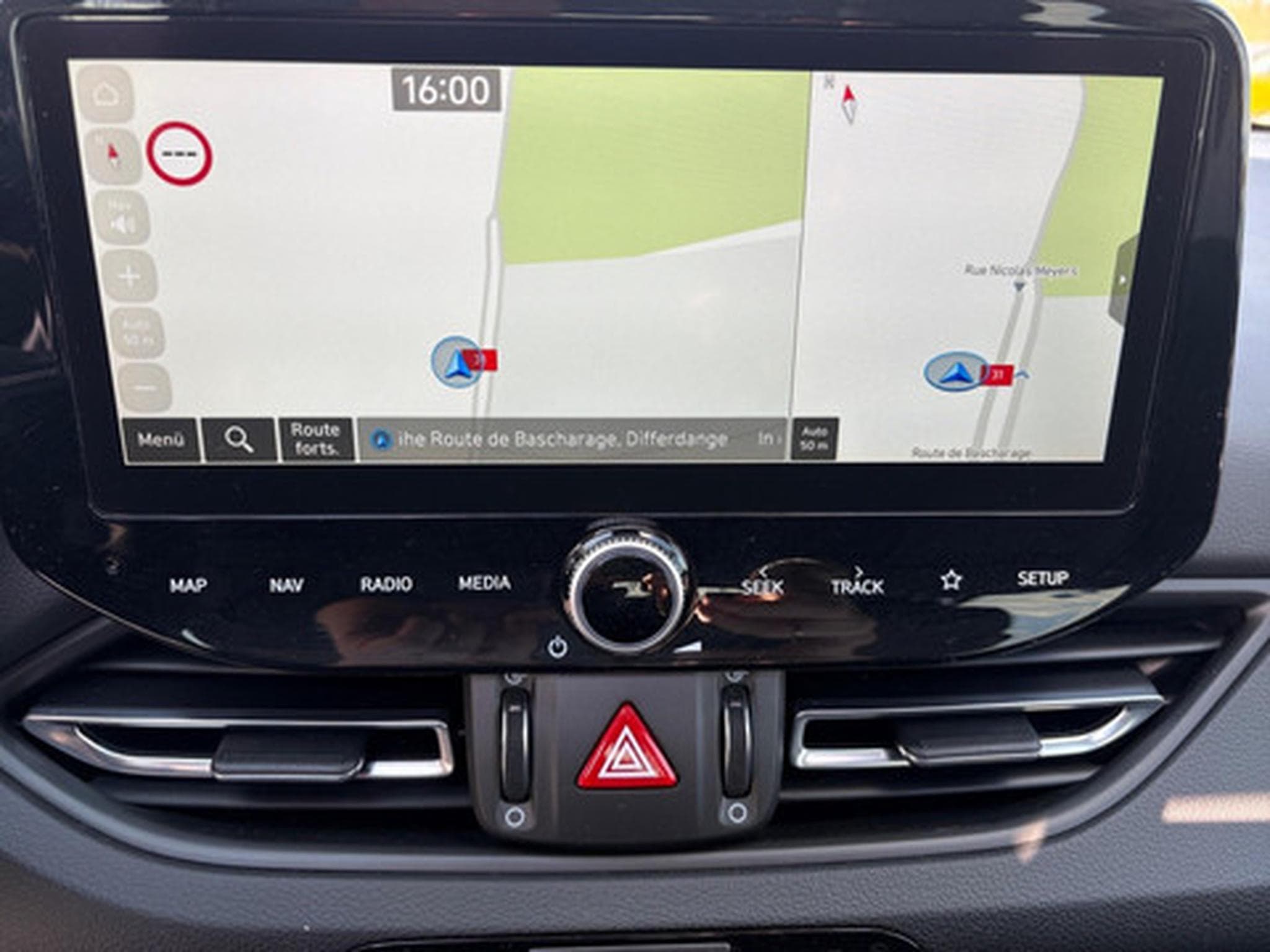Hyundai i30 1.5 T-GDi 118kW Sky DCT (2023) - Photo 3
