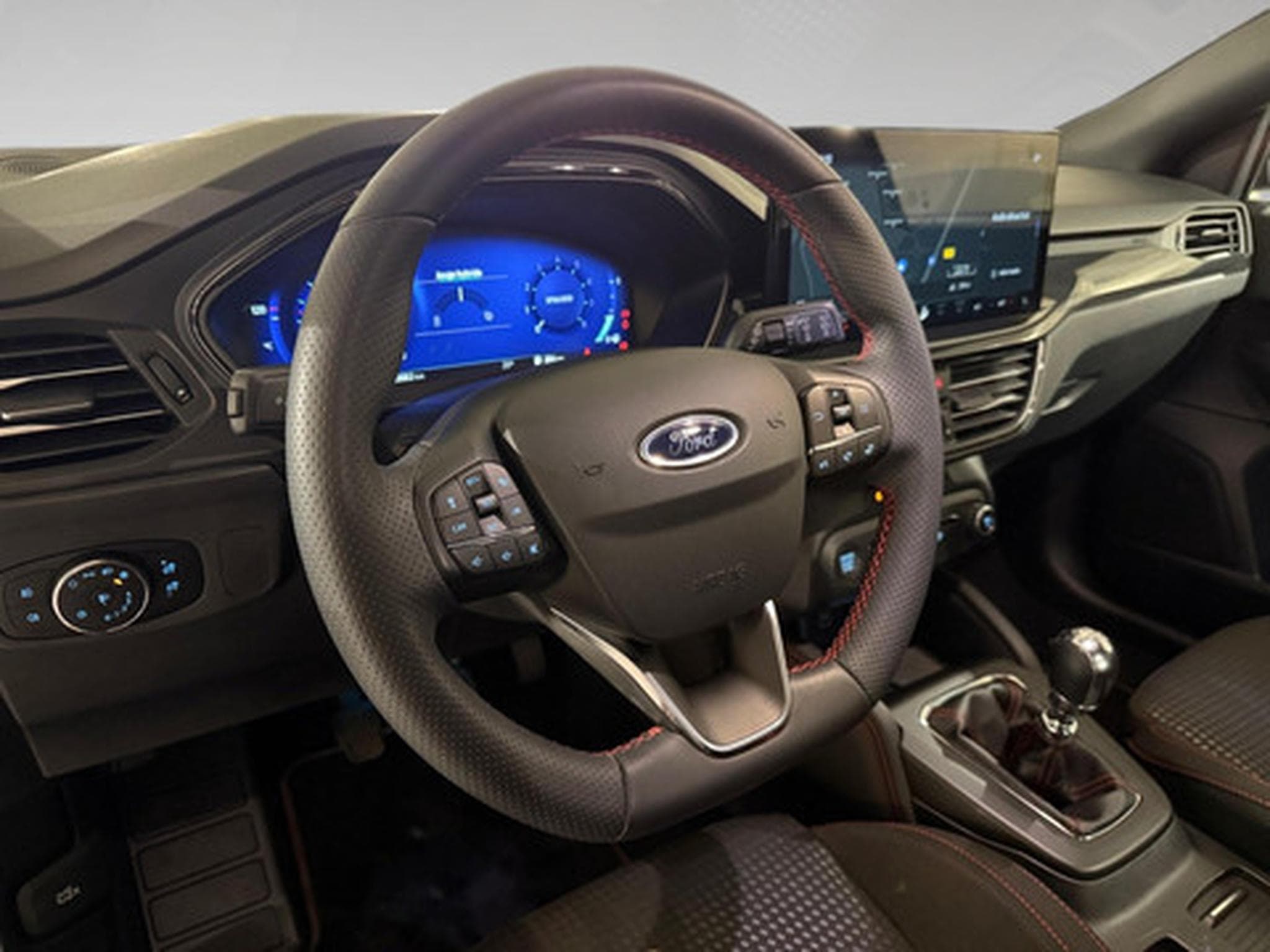 Ford Focus Clipper 1.0i EcoBoost MHEV 92kW ST-Line X (2026) - Foto 8