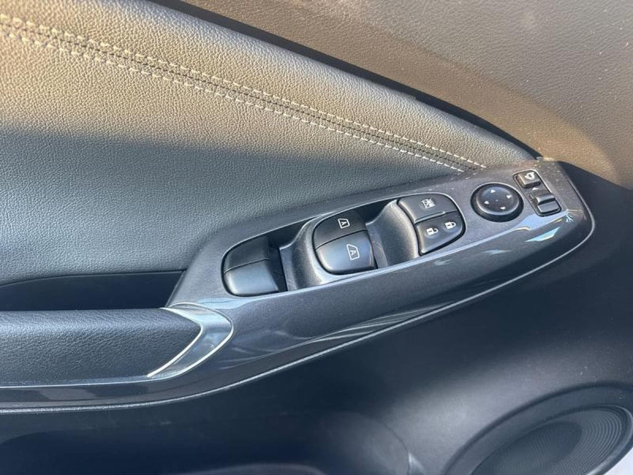 Nissan Juke Teckna (2020) - Photo 22