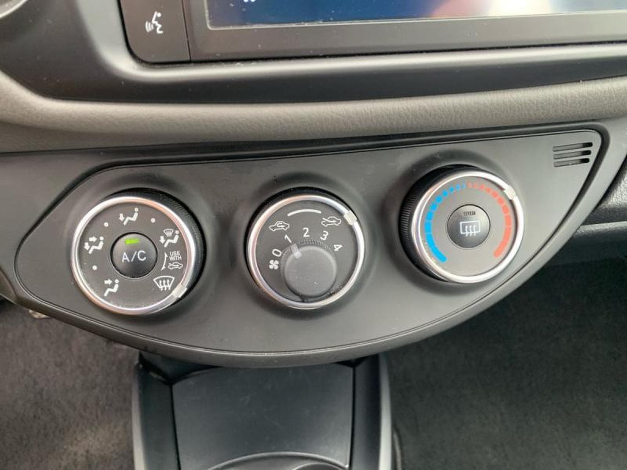 Toyota Yaris Yaris (2020) - Foto 13