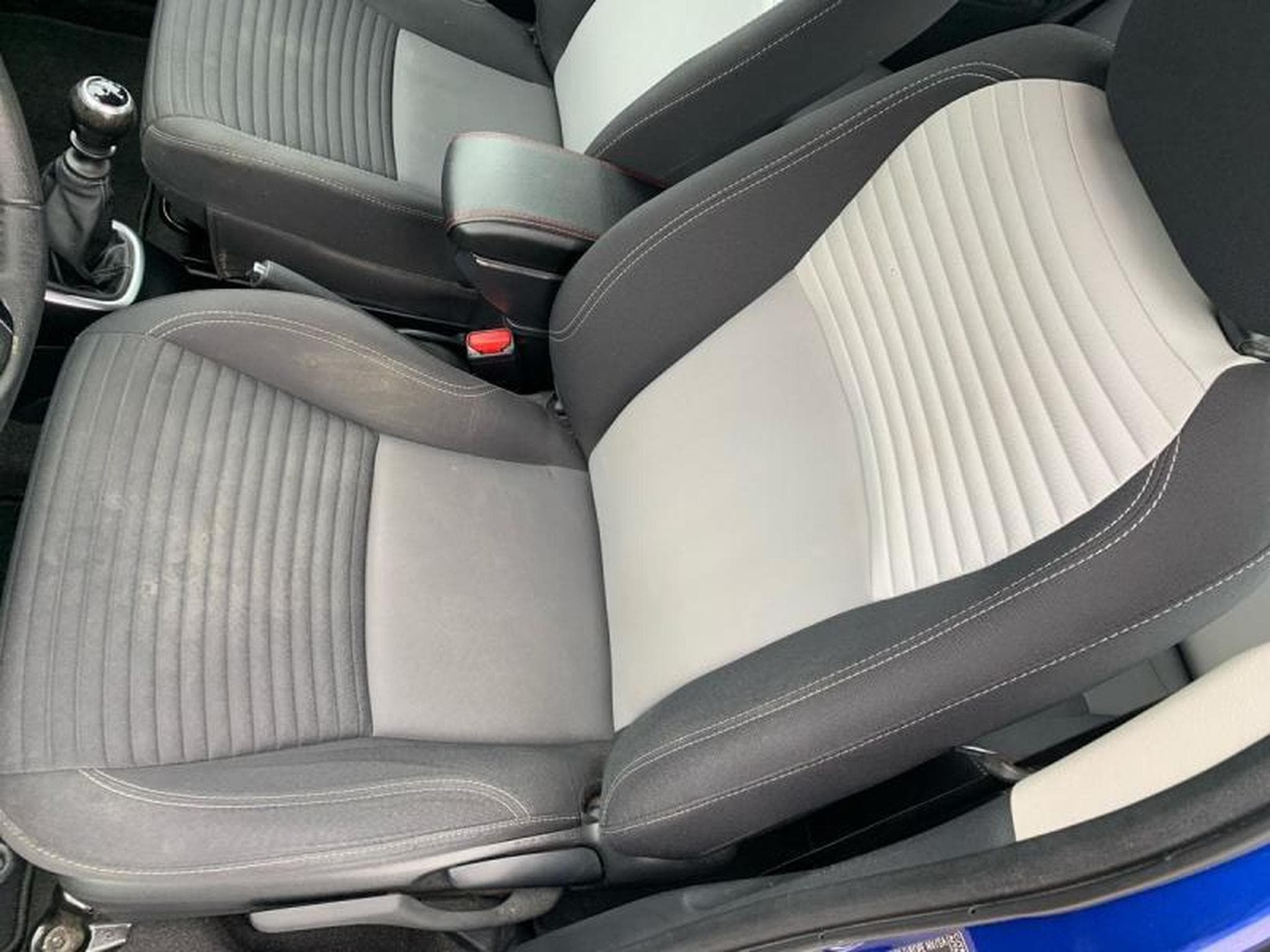 Toyota Yaris Yaris (2020) - Foto 20